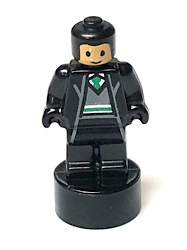Slytherin Student Statuette / Trophy #1, Nougat Face