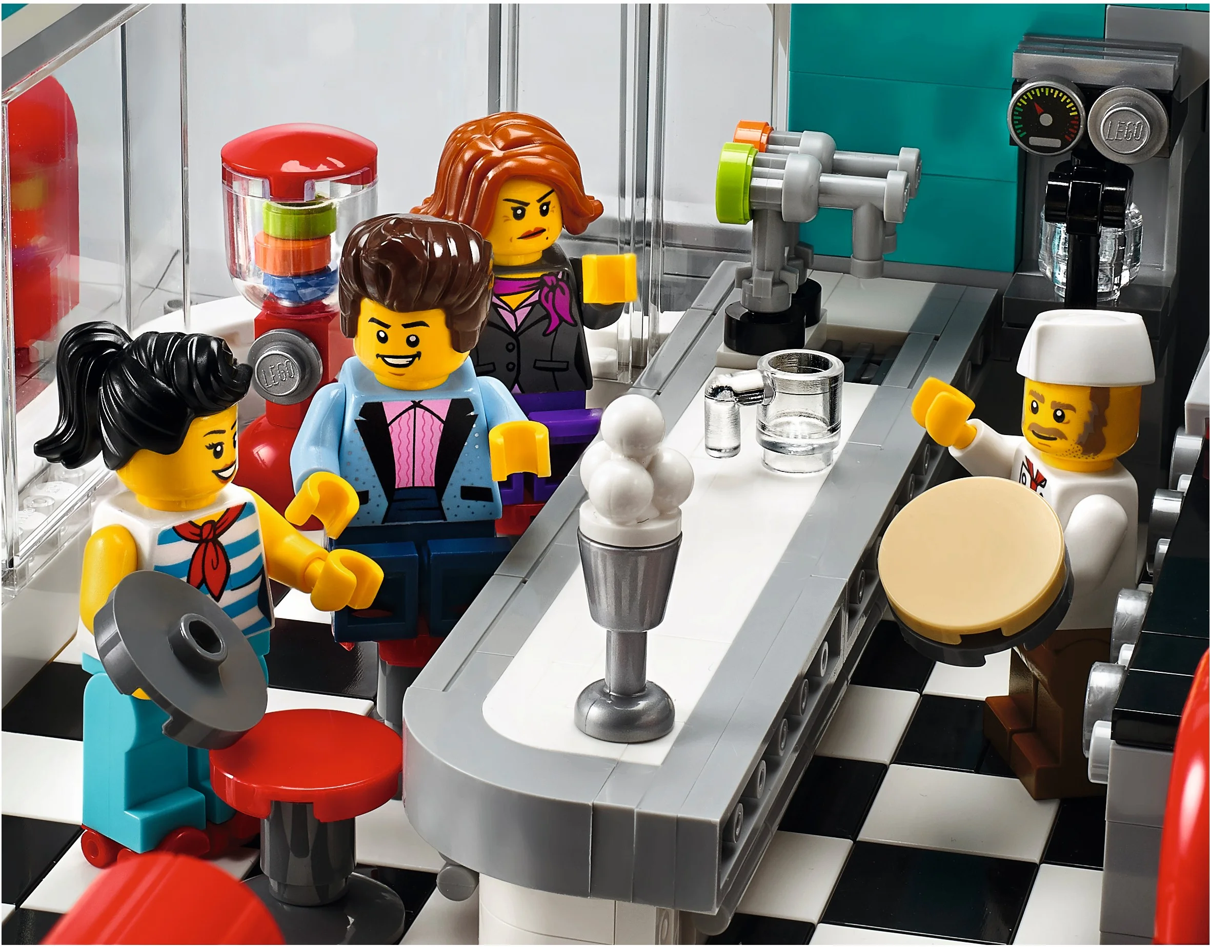 LEGO® 10260 Creator Expert Bistro w Śródmieściu - zdjęcie 9