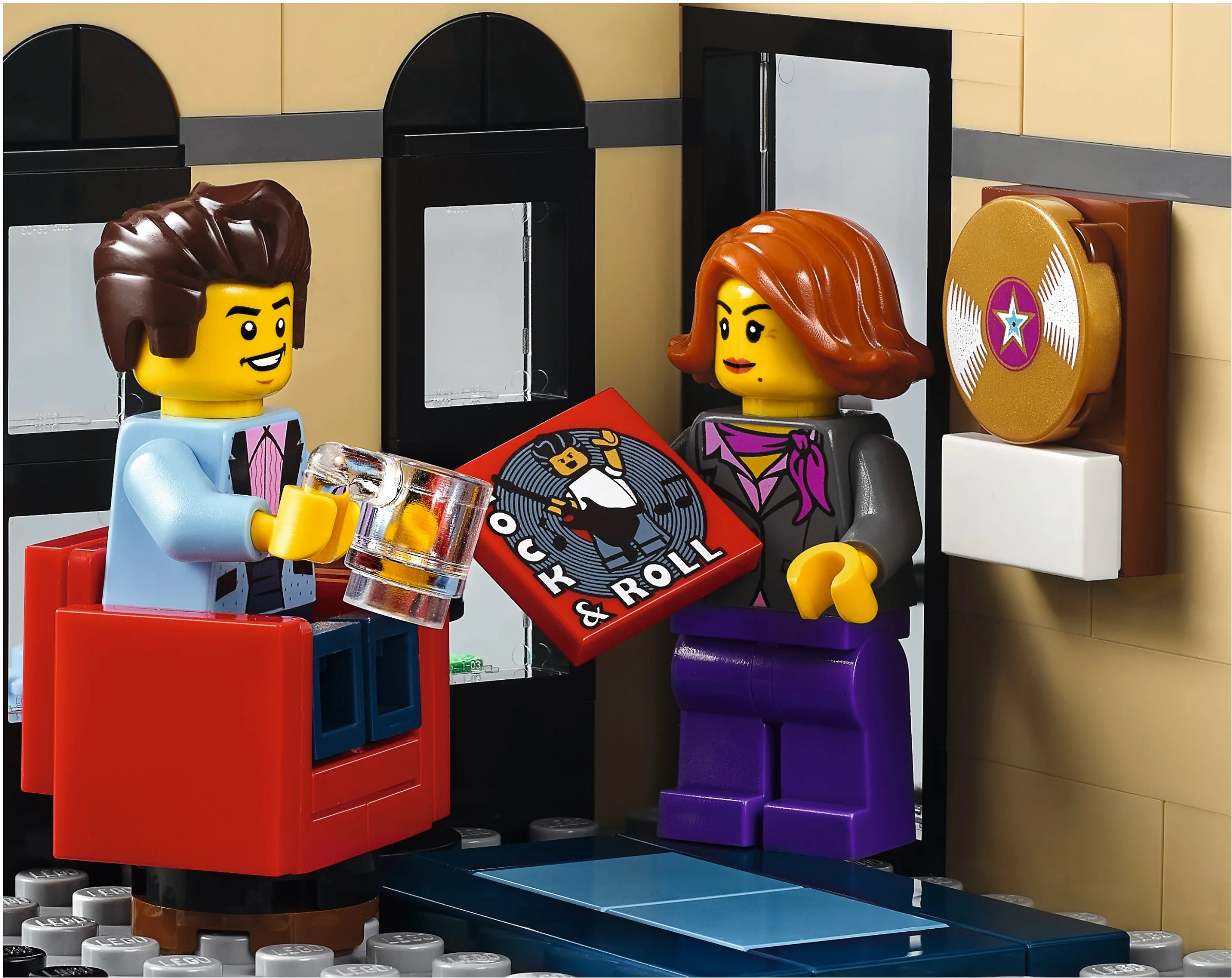 LEGO® 10260 Creator Expert Bistro w Śródmieściu - zdjęcie 11
