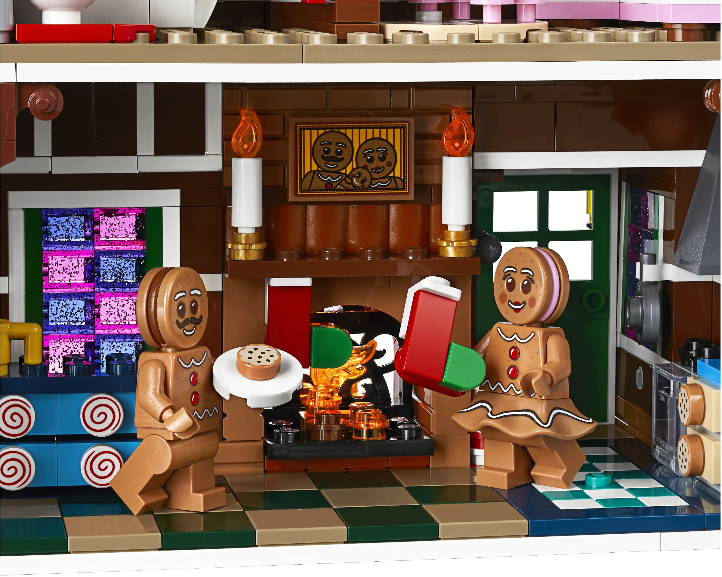 LEGO® 10267 Creator Expert Chatka Z Piernika 10267 b - zdjęcie 28