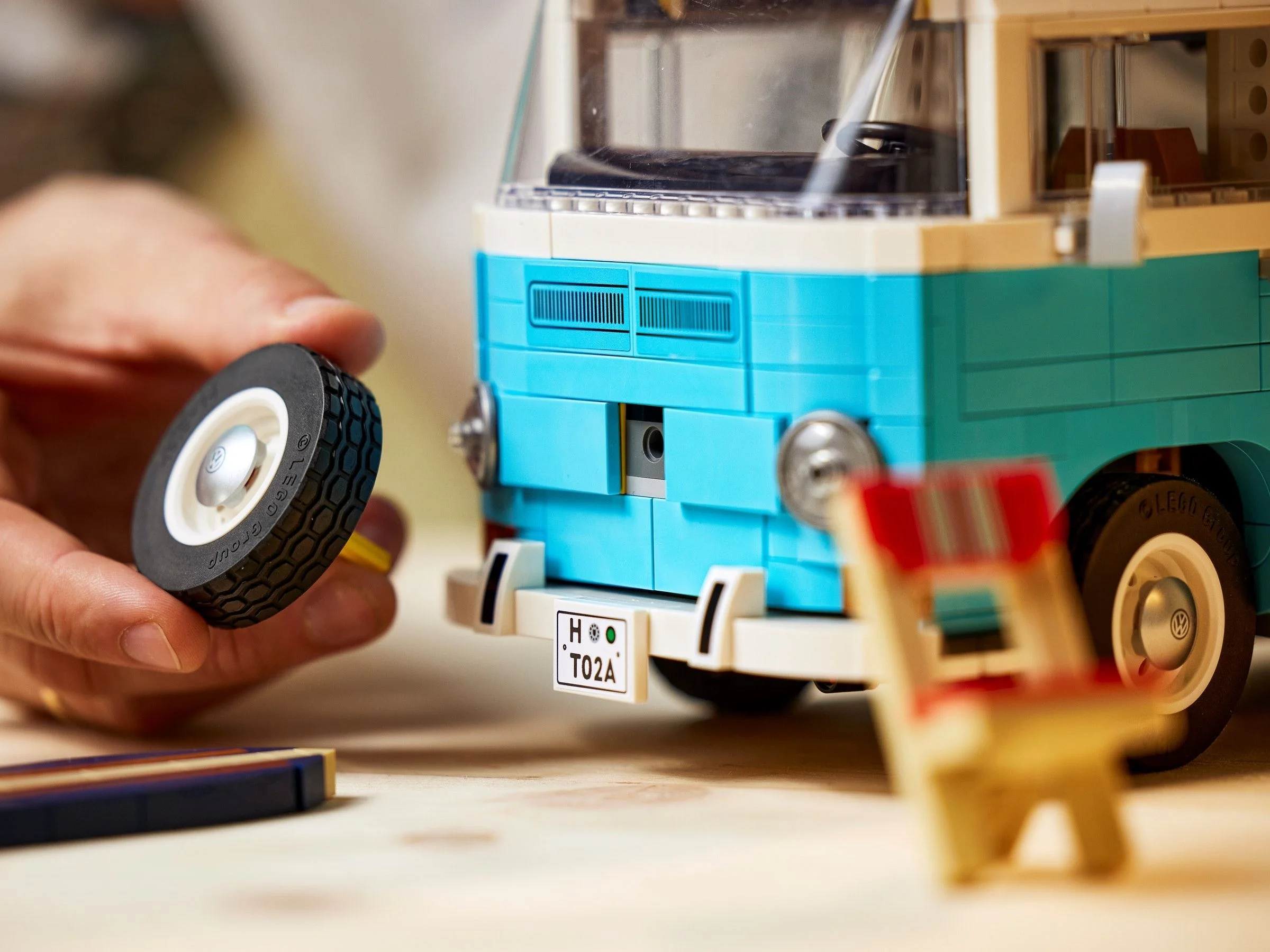 LEGO® 10279 Klocki Lego Creator Expert Zestaw Bus Van kempingowy Volkswagen T2 - zdjęcie 6