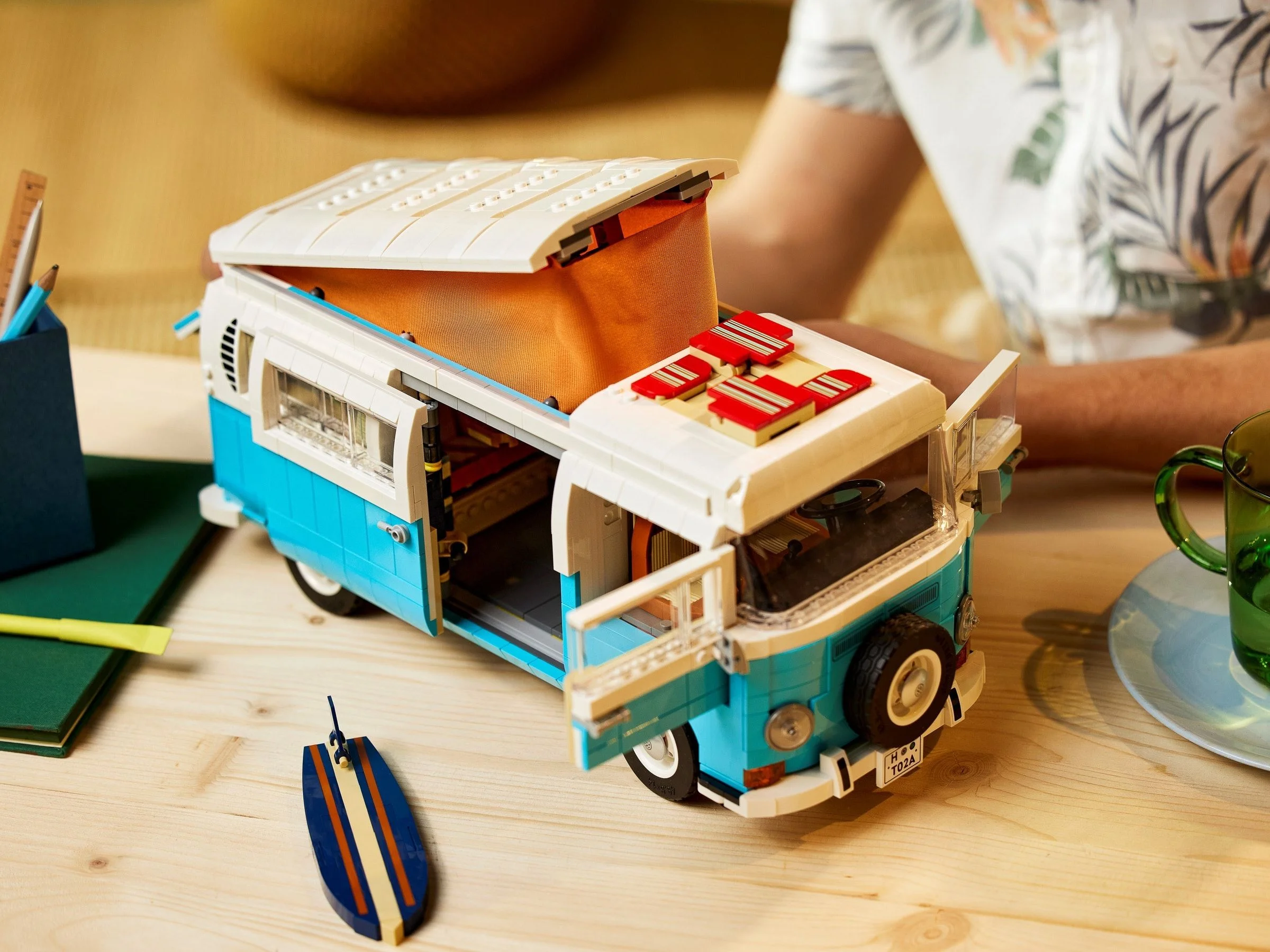 LEGO® 10279 Klocki Lego Creator Expert Zestaw Bus Van kempingowy Volkswagen T2 - zdjęcie 17