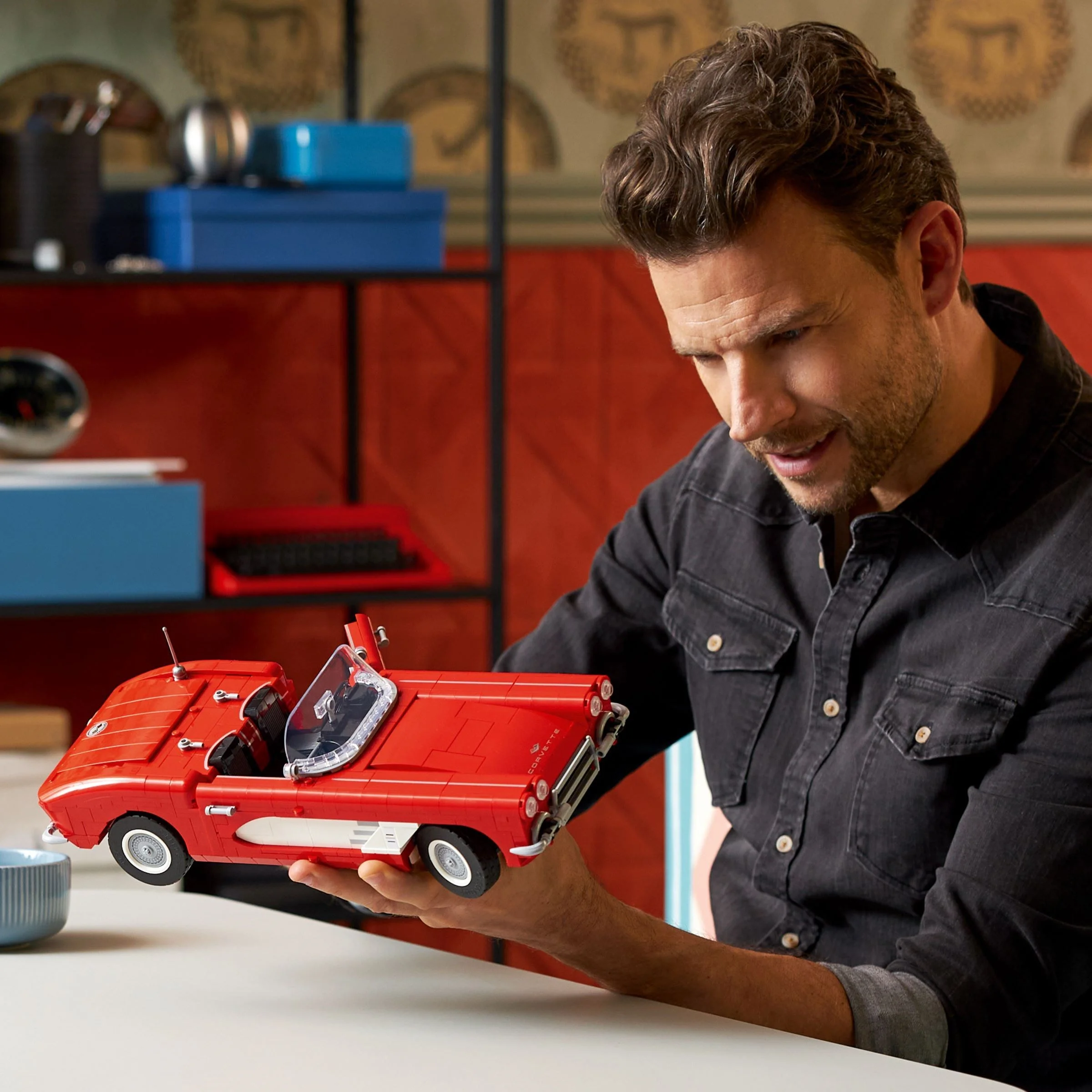 LEGO® 10321 Icons Chevrolet Corvette C1 - zdjęcie 8
