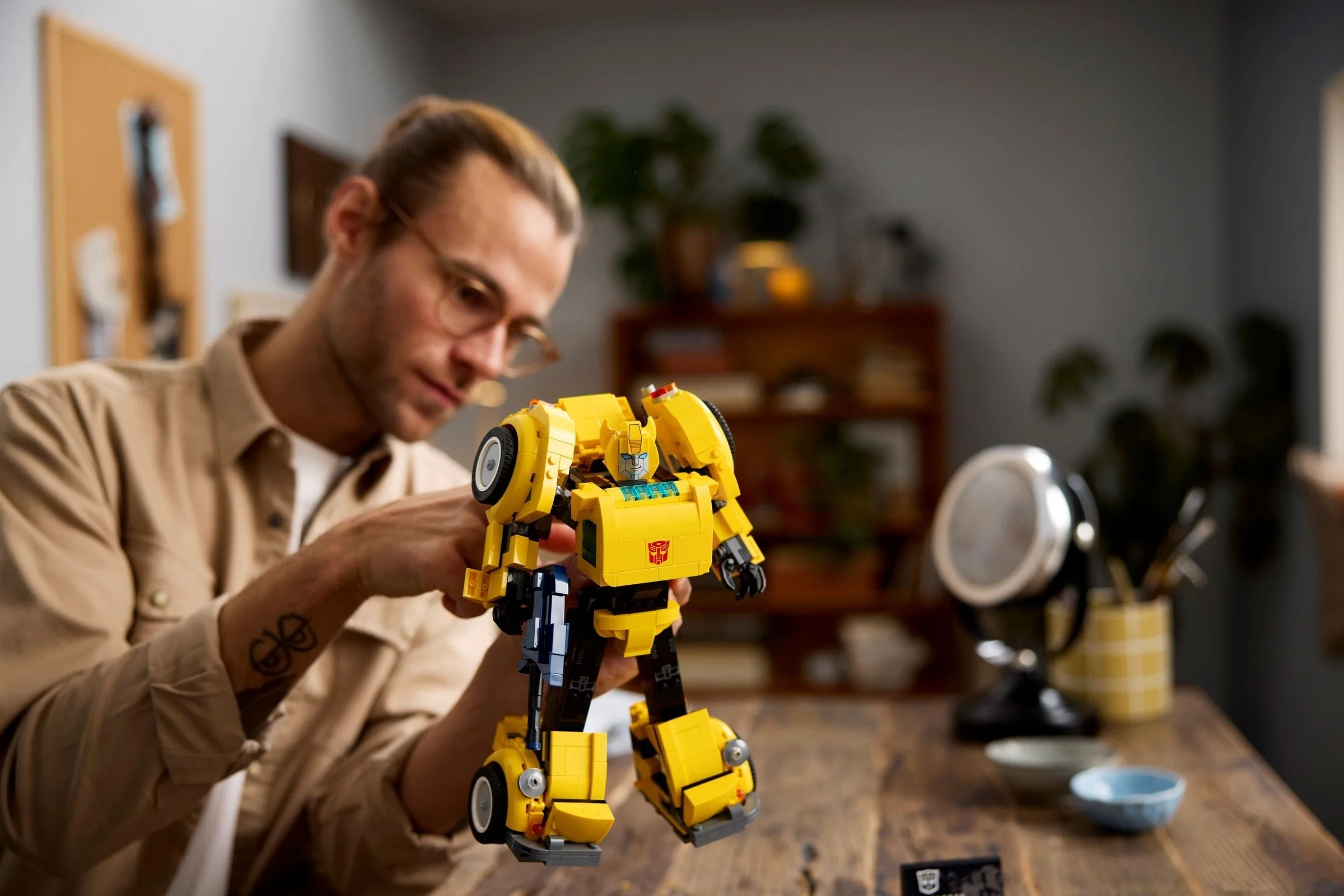 LEGO® 10338 Bumblebee - zdjęcie 5