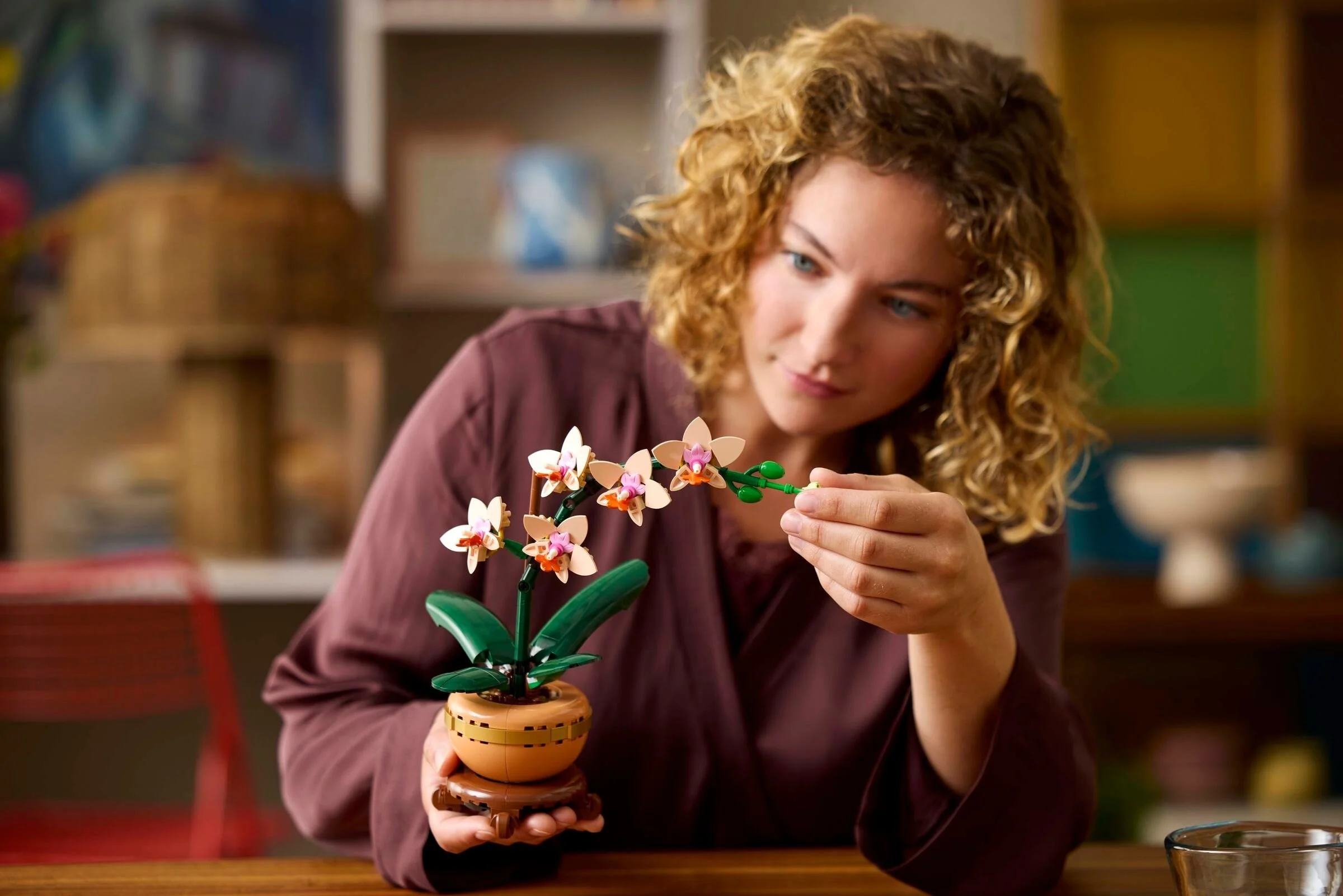 LEGO® 10343 Mała orchidea - zdjęcie 5