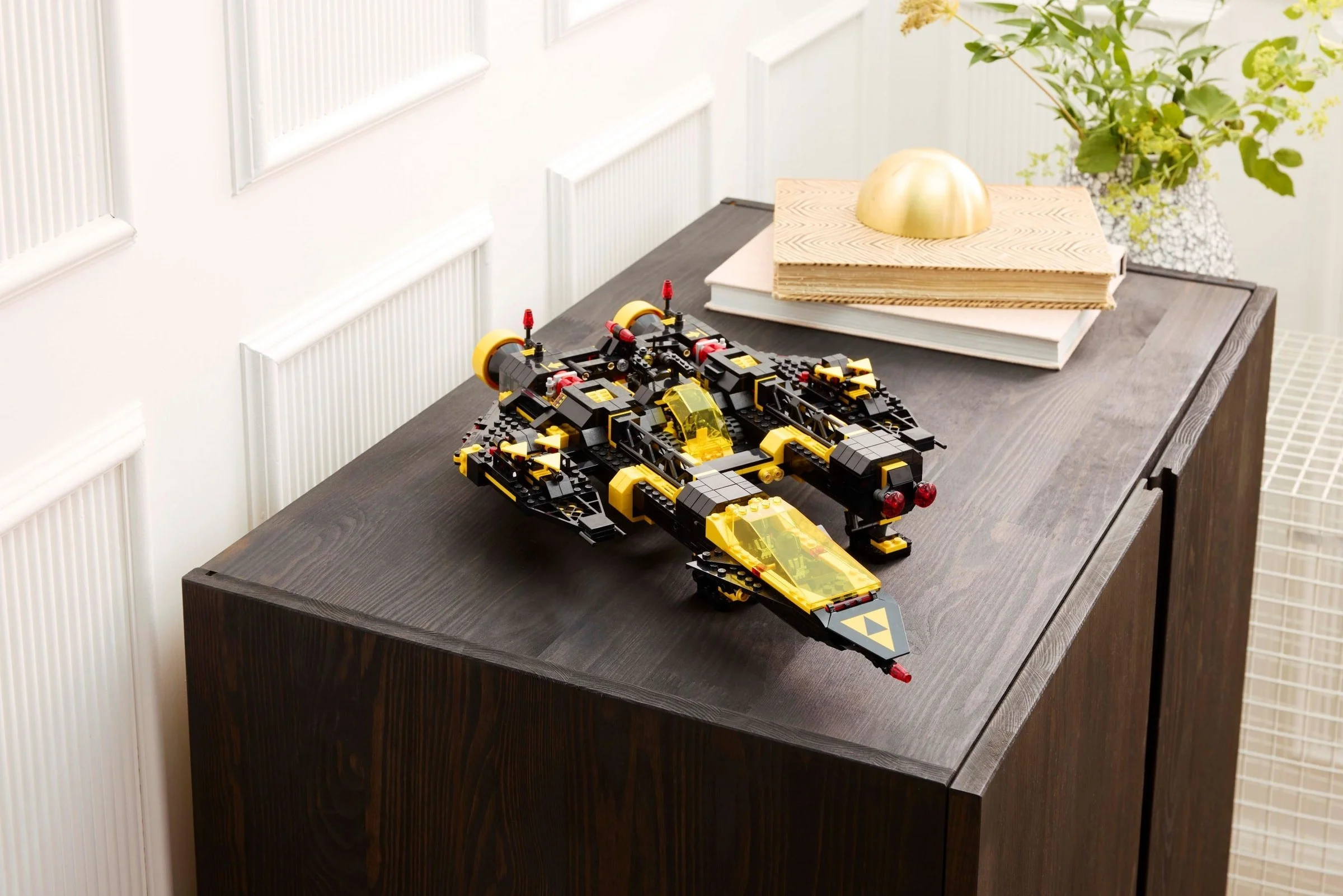 LEGO® 10355 Dla Dorosłych Statek Kosmiczny Blacktron - zdjęcie 19