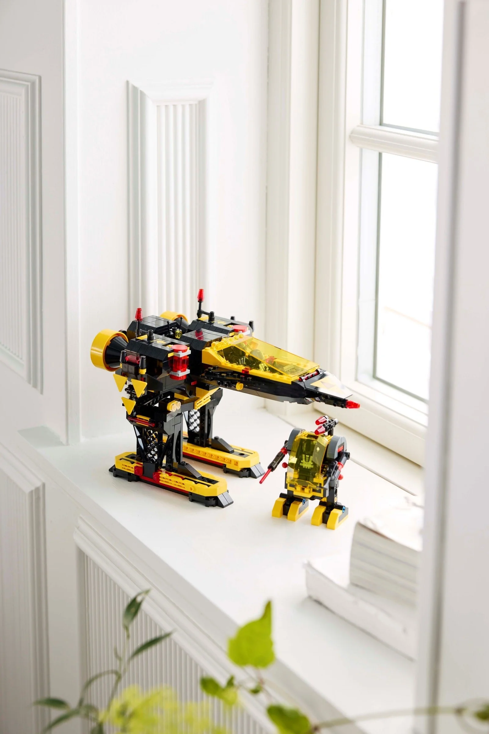 LEGO® 10355 Dla Dorosłych Statek Kosmiczny Blacktron - zdjęcie 20