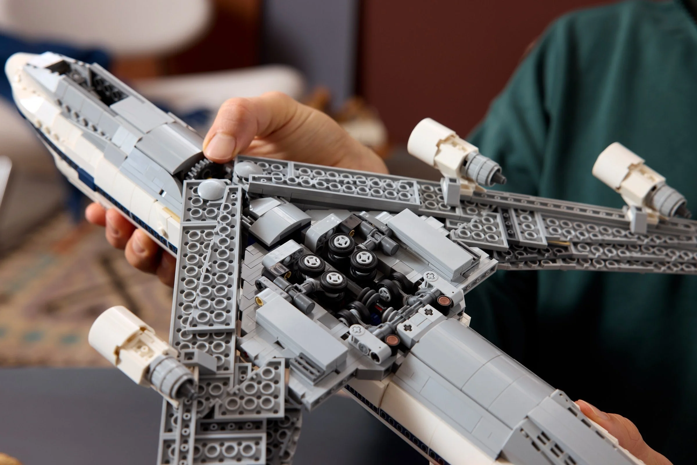 LEGO® 10360 Nosiciel wahadłowców - zdjęcie 19