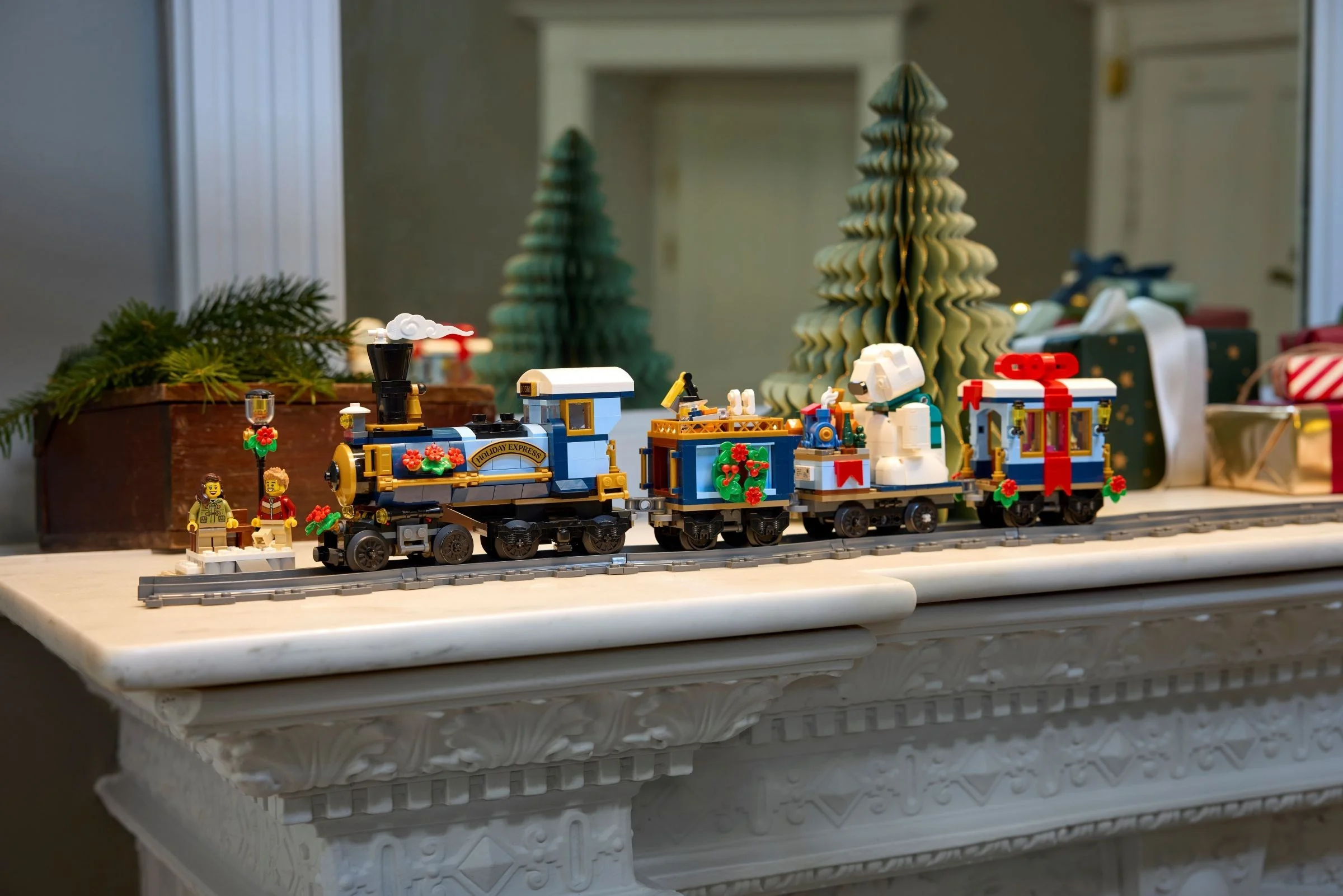 LEGO® 10361 Świąteczny ekspres - zdjęcie 3