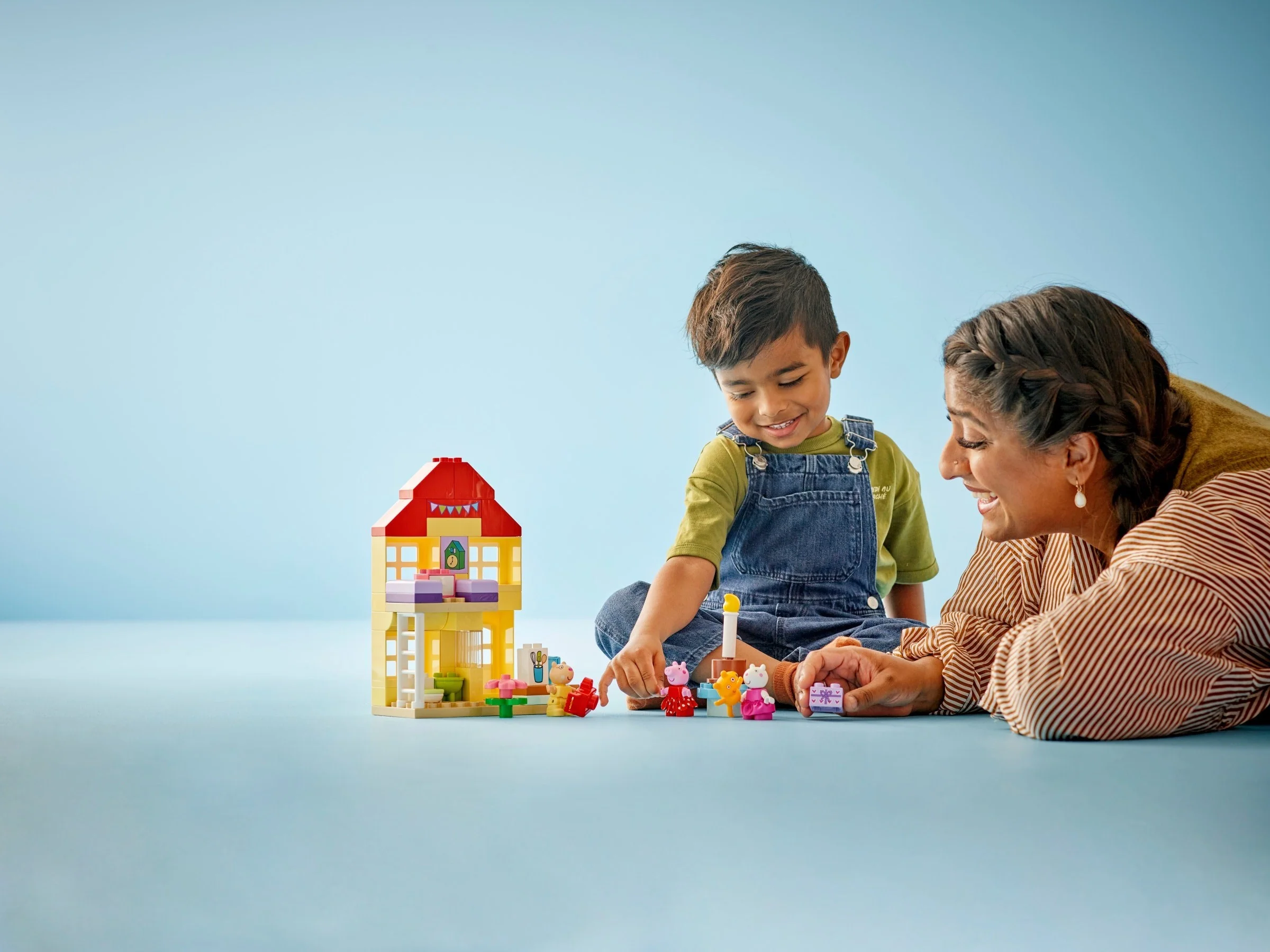 LEGO® 10433 Urodzinowy domek Peppy - zdjęcie 4