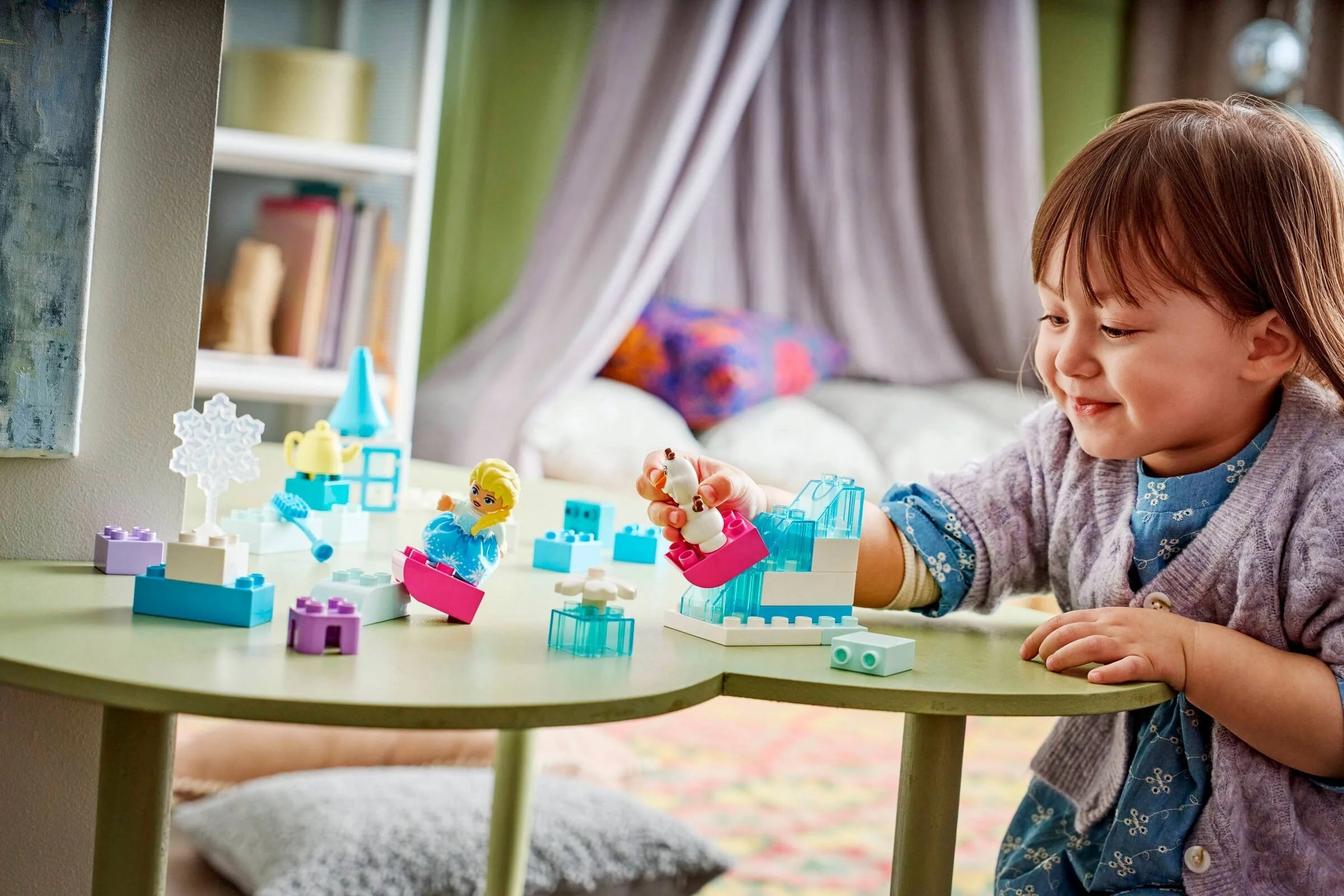 LEGO® 10462 Kraina Lodu Kreatywne pudełko z Elzą i Olafem - zdjęcie 7