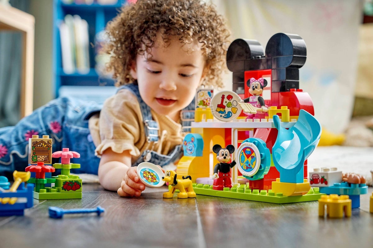 LEGO® 10465 Klub Myszki Miki z Minnie i Pluto - zdjęcie 13