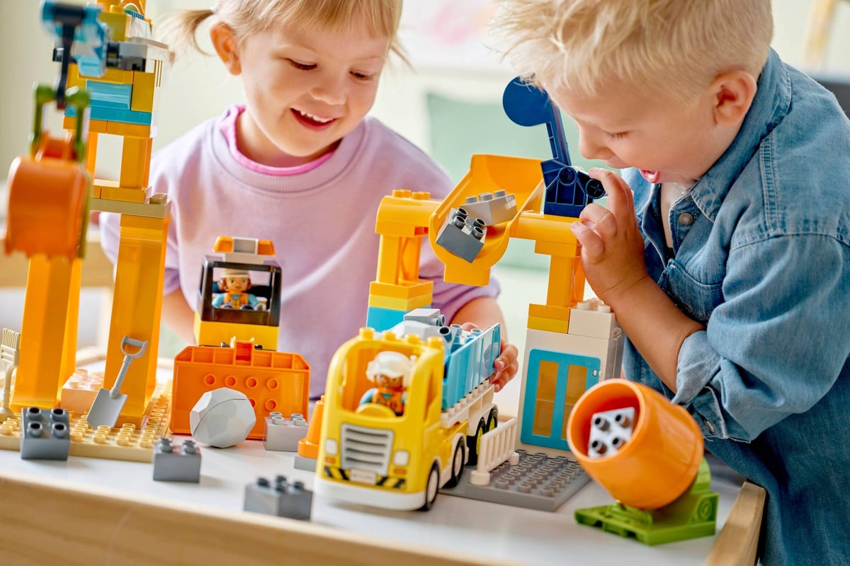 LEGO® 10476 Plac budowy z pojazdami 3 w 1 - zdjęcie 9