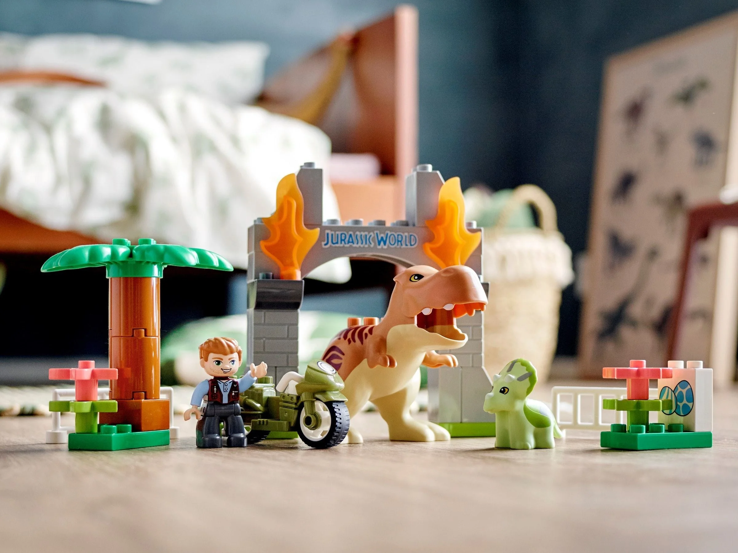 LEGO® 10939 Ucieczka turanozaura i tricera - zdjęcie 5