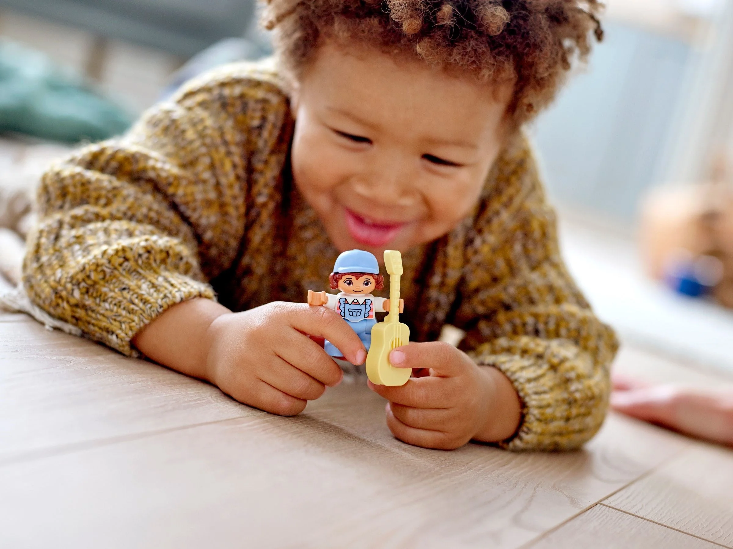 LEGO® 10946 Rodzinne biwakowanie - zdjęcie 12