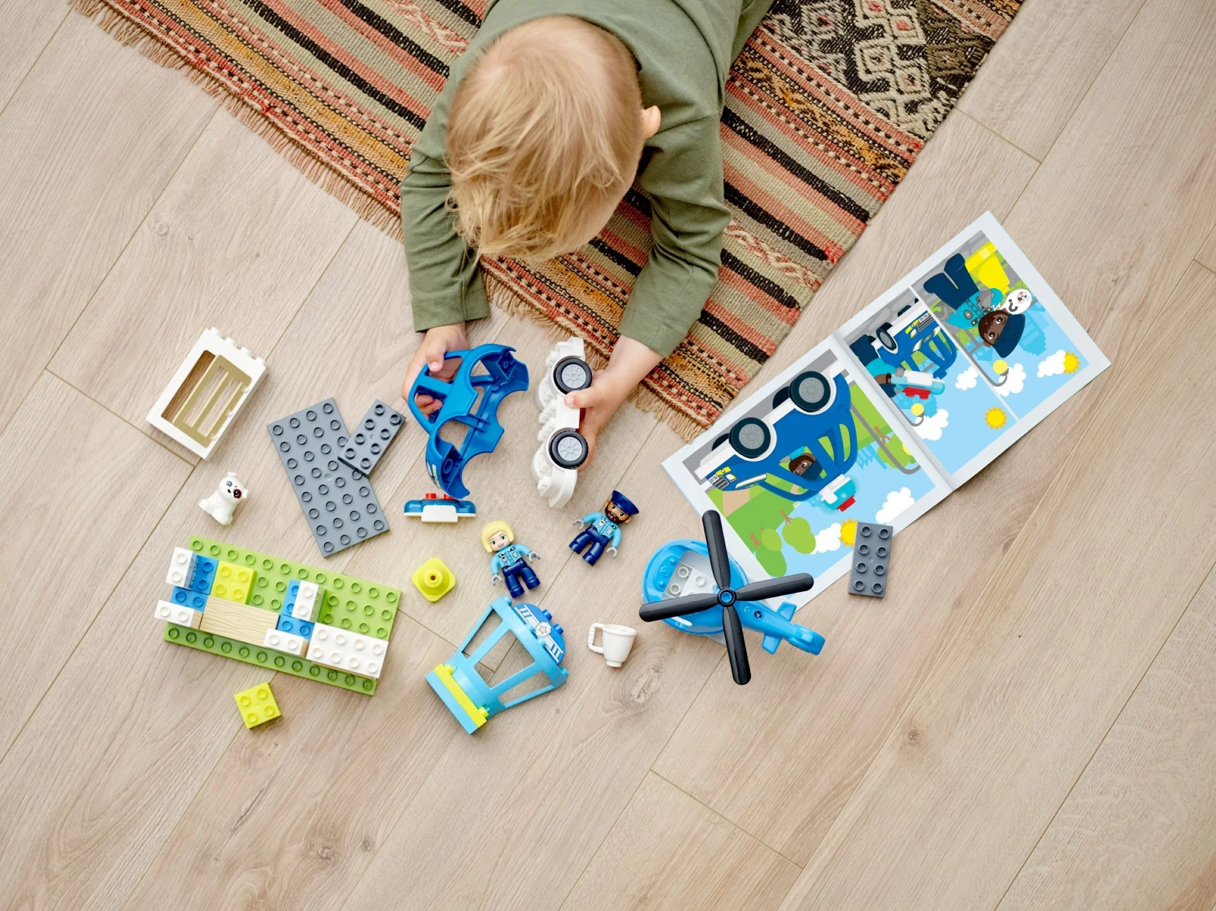 LEGO® 10959 Posterunek policji i helikopter - zdjęcie 9