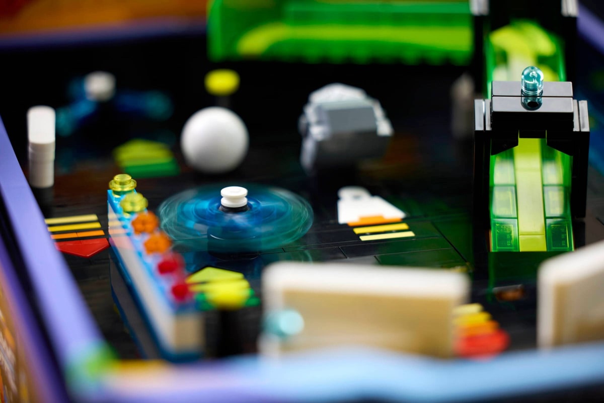 LEGO® 11374 Automat do gry pinball - zdjęcie 8