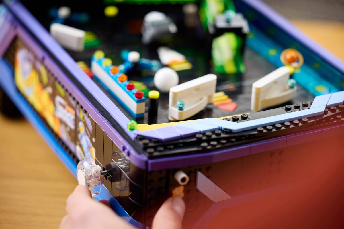 LEGO® 11374 Automat do gry pinball - zdjęcie 9