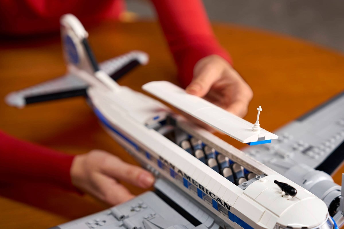 LEGO® 11378 Samolot pasażerski Douglas DC-3 PAN AM - zdjęcie 11
