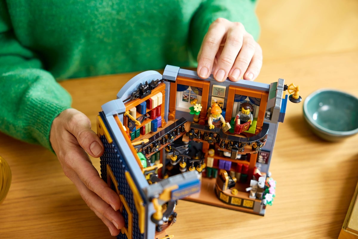 LEGO® 11379 Book nook: Księgarnia - zdjęcie 7