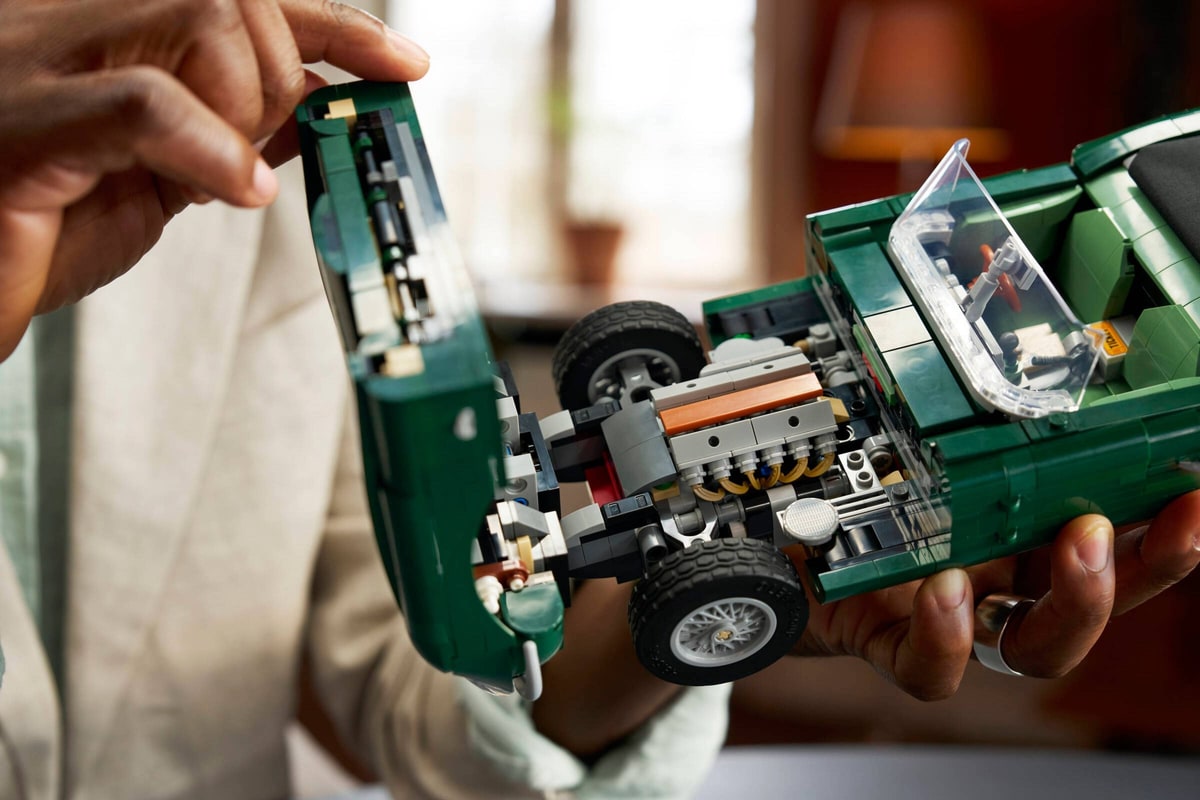 LEGO® 11381 Icons Jaguar E-Type 11381 - zdjęcie 7