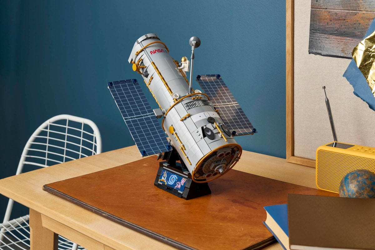 LEGO® 11382 Kosmiczny Teleskop Hubble'a - zdjęcie 17