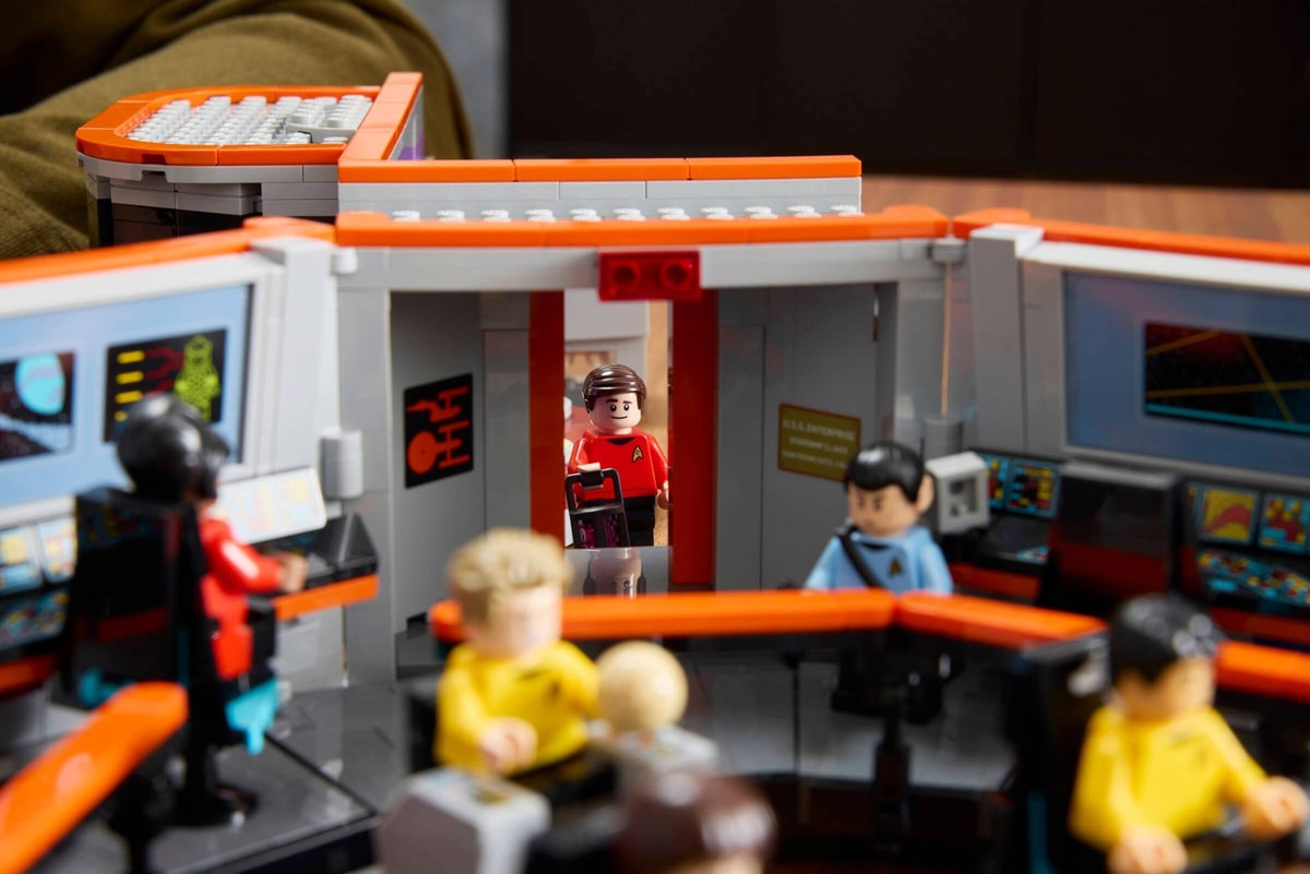 LEGO® 11385 Star Trek: Mostek U. S.S. Enterprise NCC-1701 - zdjęcie 7