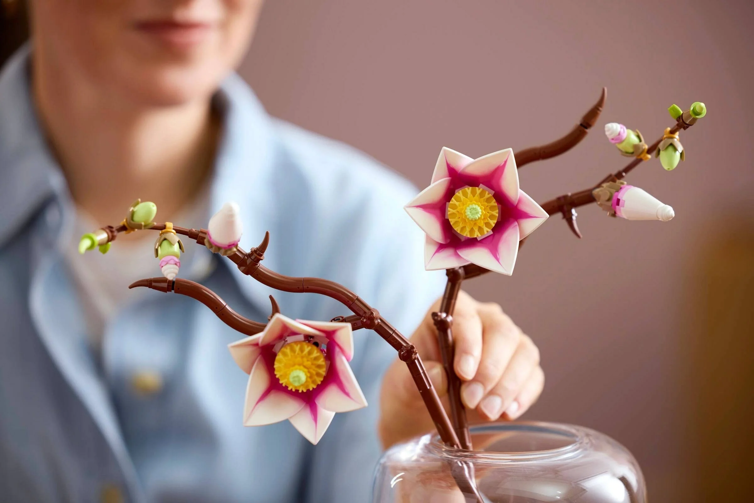 LEGO® 11510 LEGO Botanicals Gałązki magnolii - zdjęcie 9