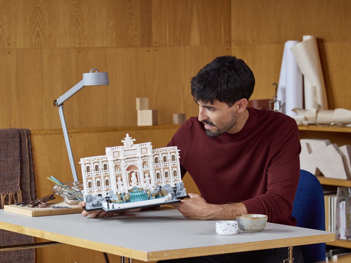 LEGO® 21062 Fontanna di Trevi - zdjęcie 14