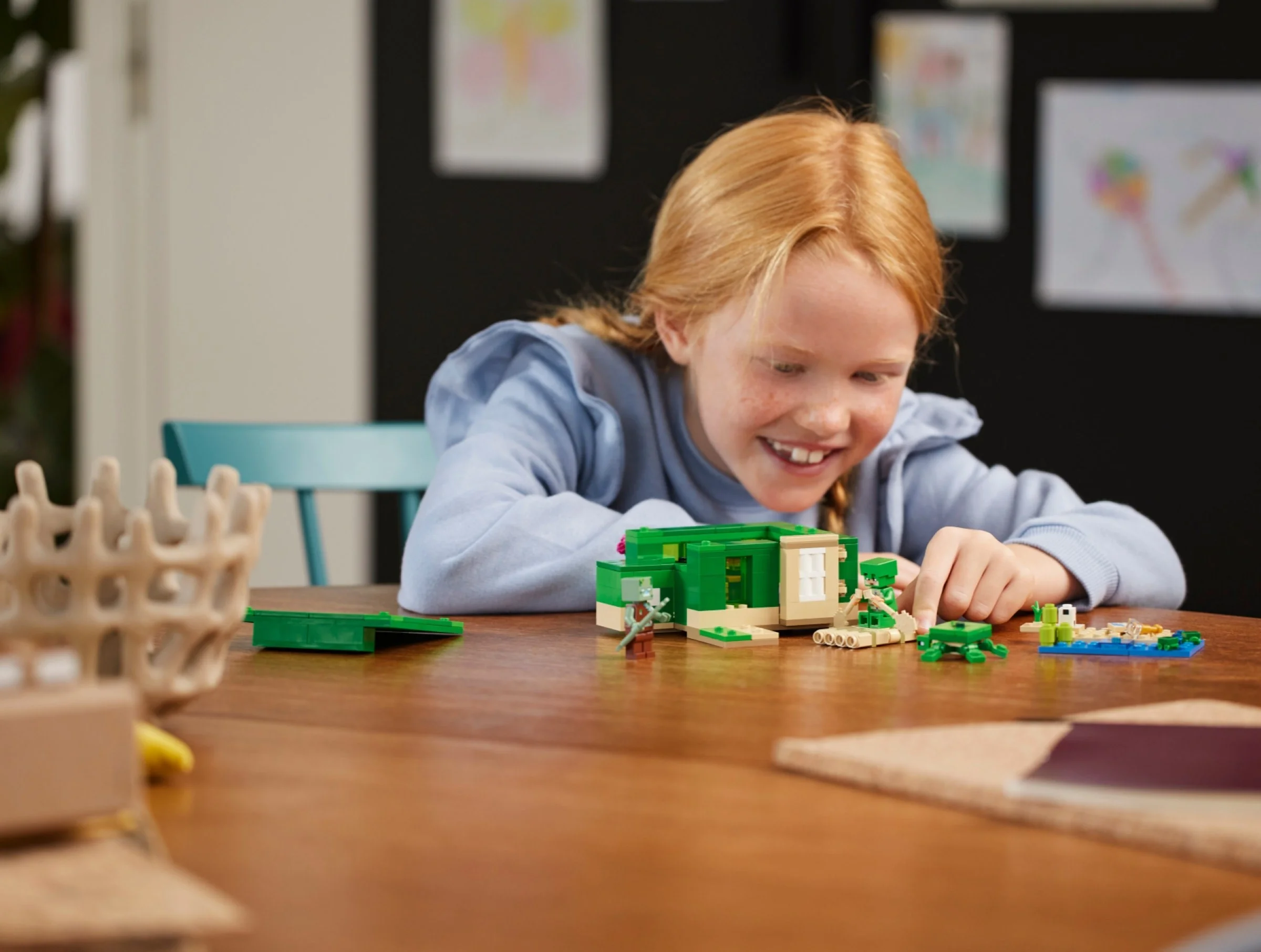 LEGO® 21254 Domek na plaży żółwi - zdjęcie 9