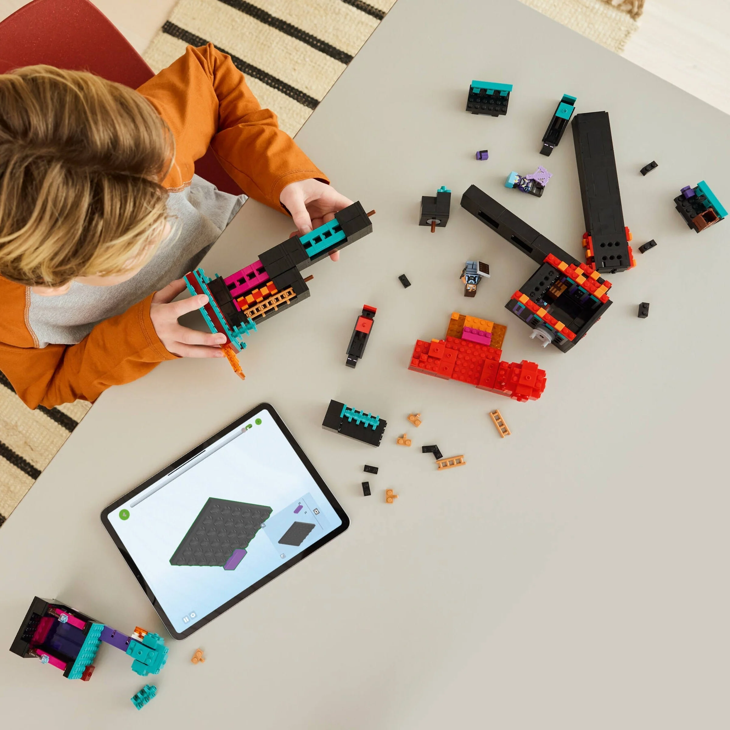 LEGO® 21279 Wieża Endermana - zdjęcie 4