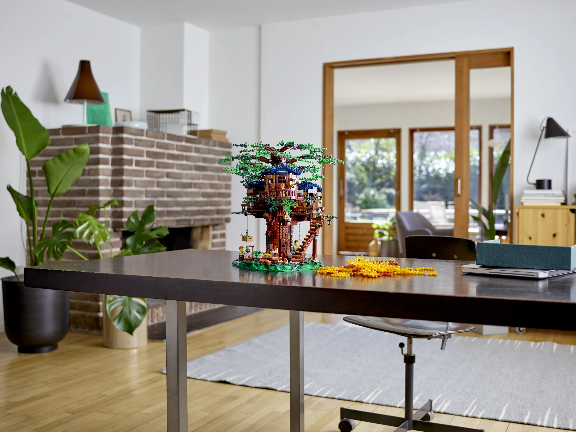 LEGO® 21318 Domek na drzewie - zdjęcie 4