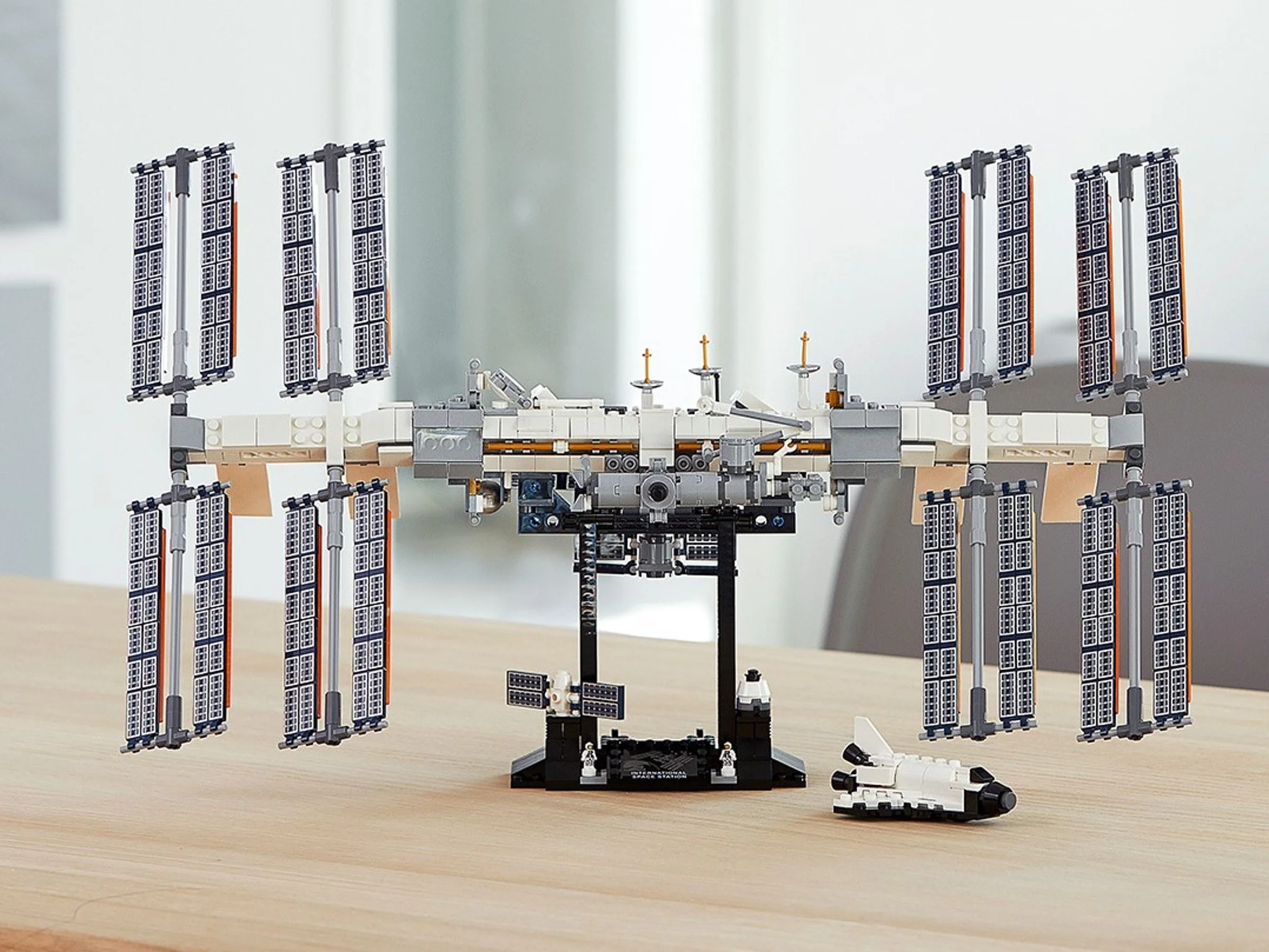 LEGO® 21321 Ideas Międzynarodowa Stacja Kosmiczna - zdjęcie 13