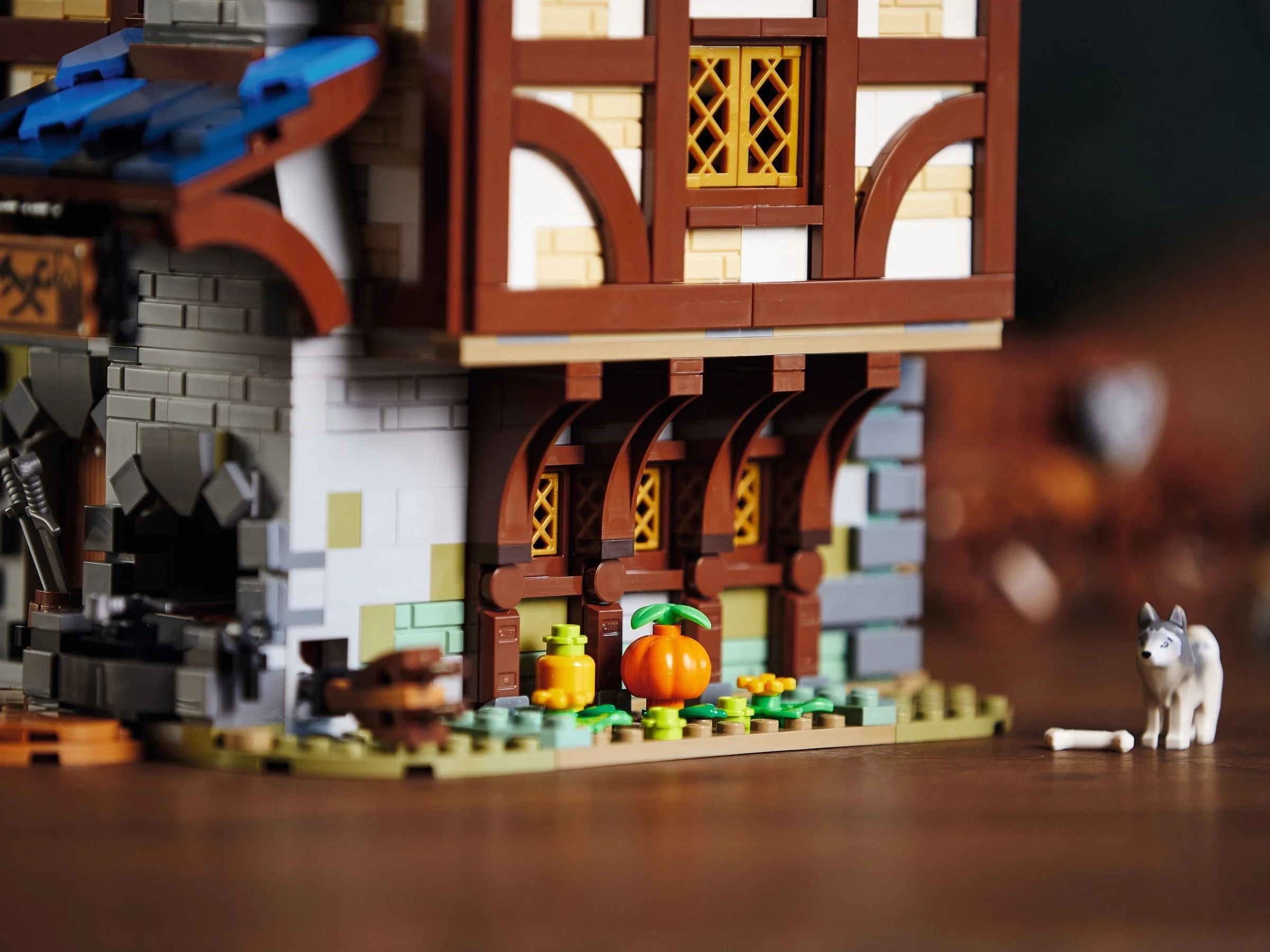 LEGO® 21325 Średniowieczna kuźnia - zdjęcie 14