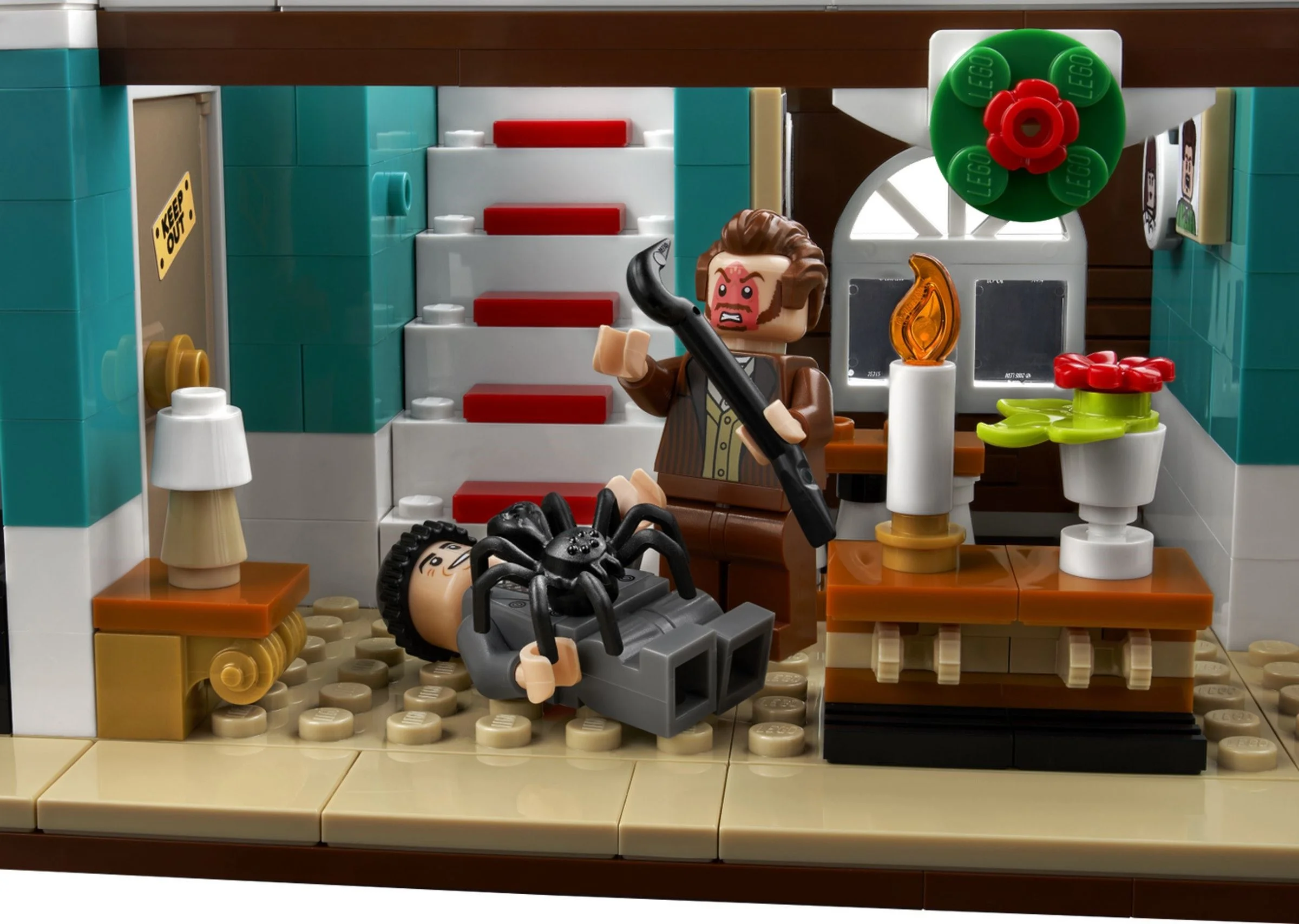 LEGO® 21330 Klocki Lego Ideas Wspaniały Duży Dom z Filmu Kevin Sam w Domu - zdjęcie 3