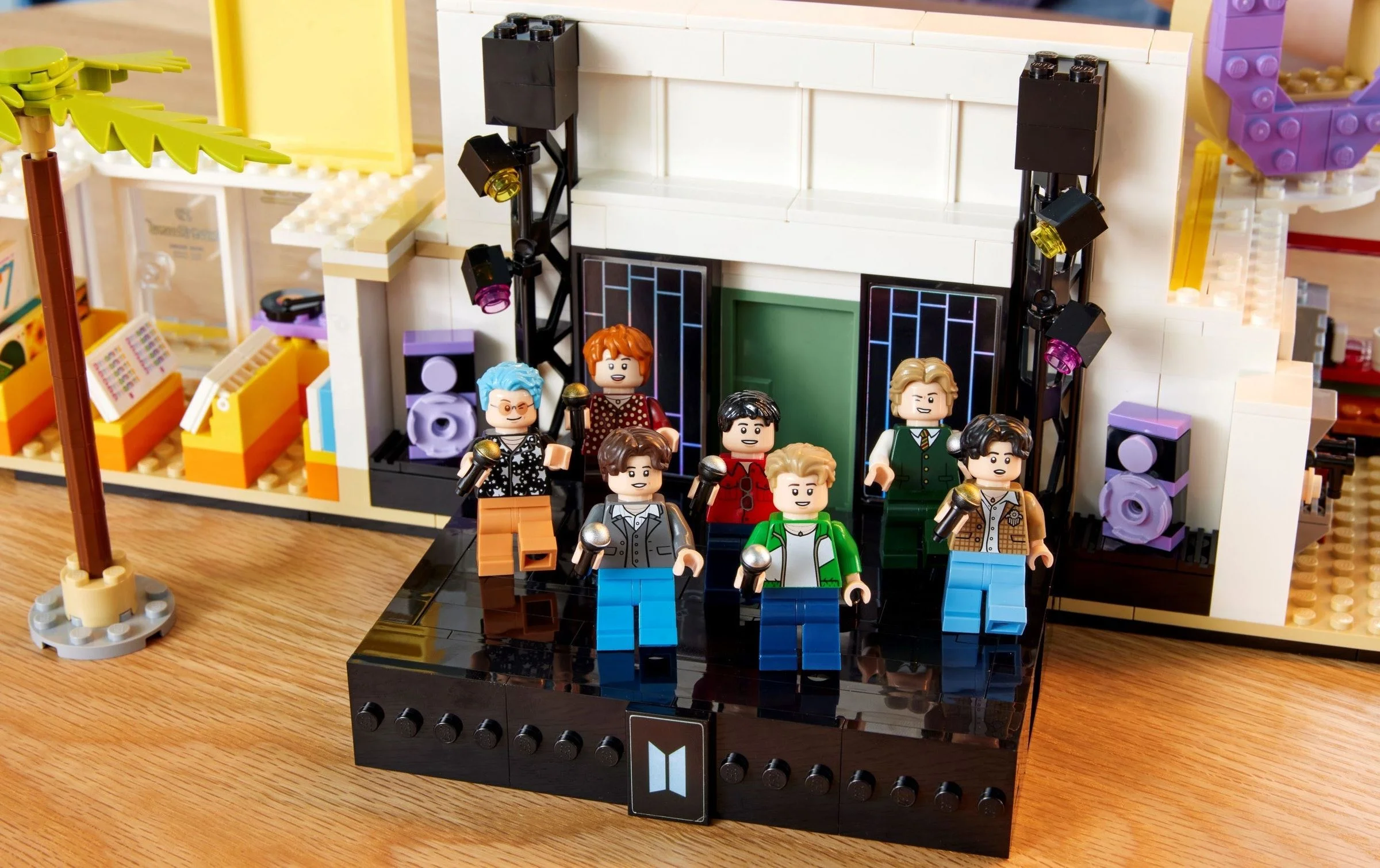 LEGO® 21339 Klocki Lego Dynamit Bts 749 elementów - zdjęcie 13