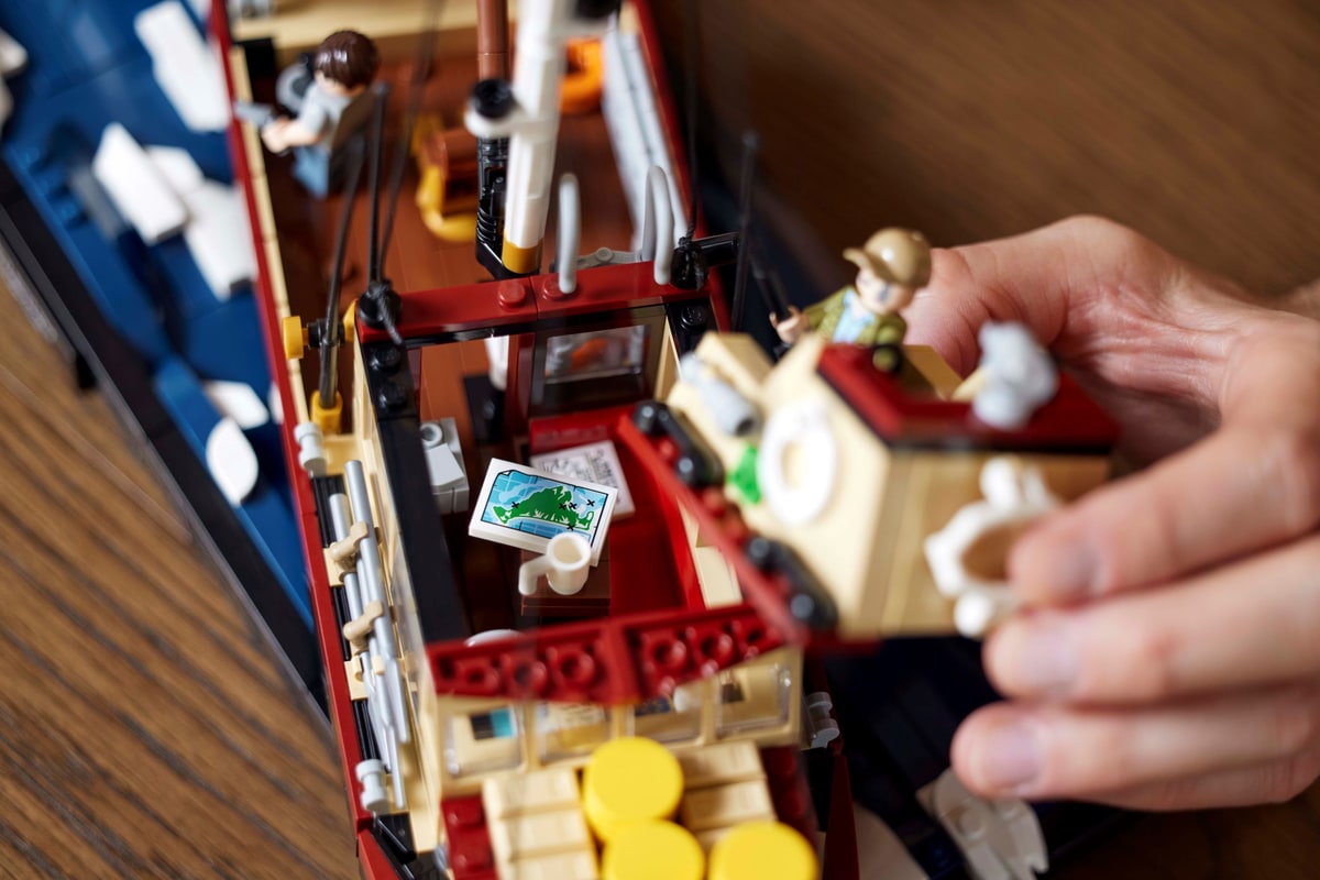 LEGO® 21350 Ideas Szczęki 21350 - zdjęcie 12