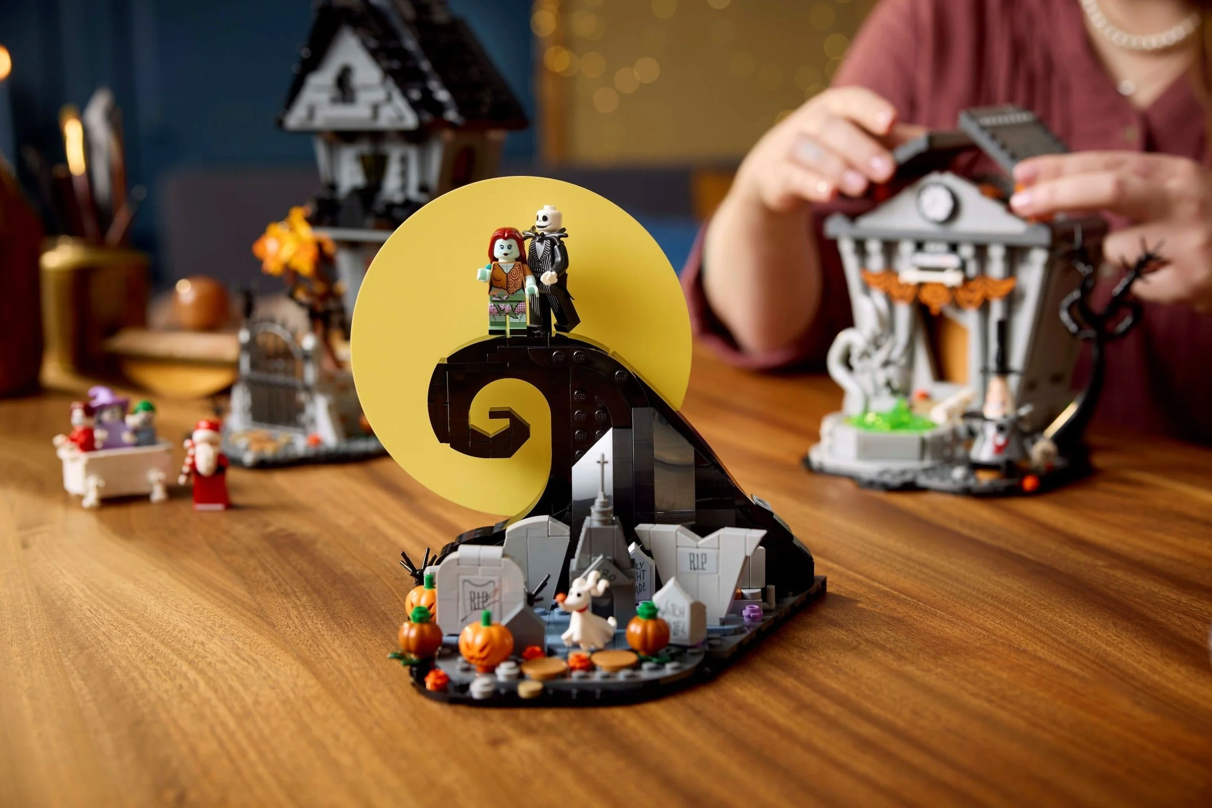 LEGO® 21351 Disney: Miasteczko Halloween Tima Burtona - zdjęcie 8