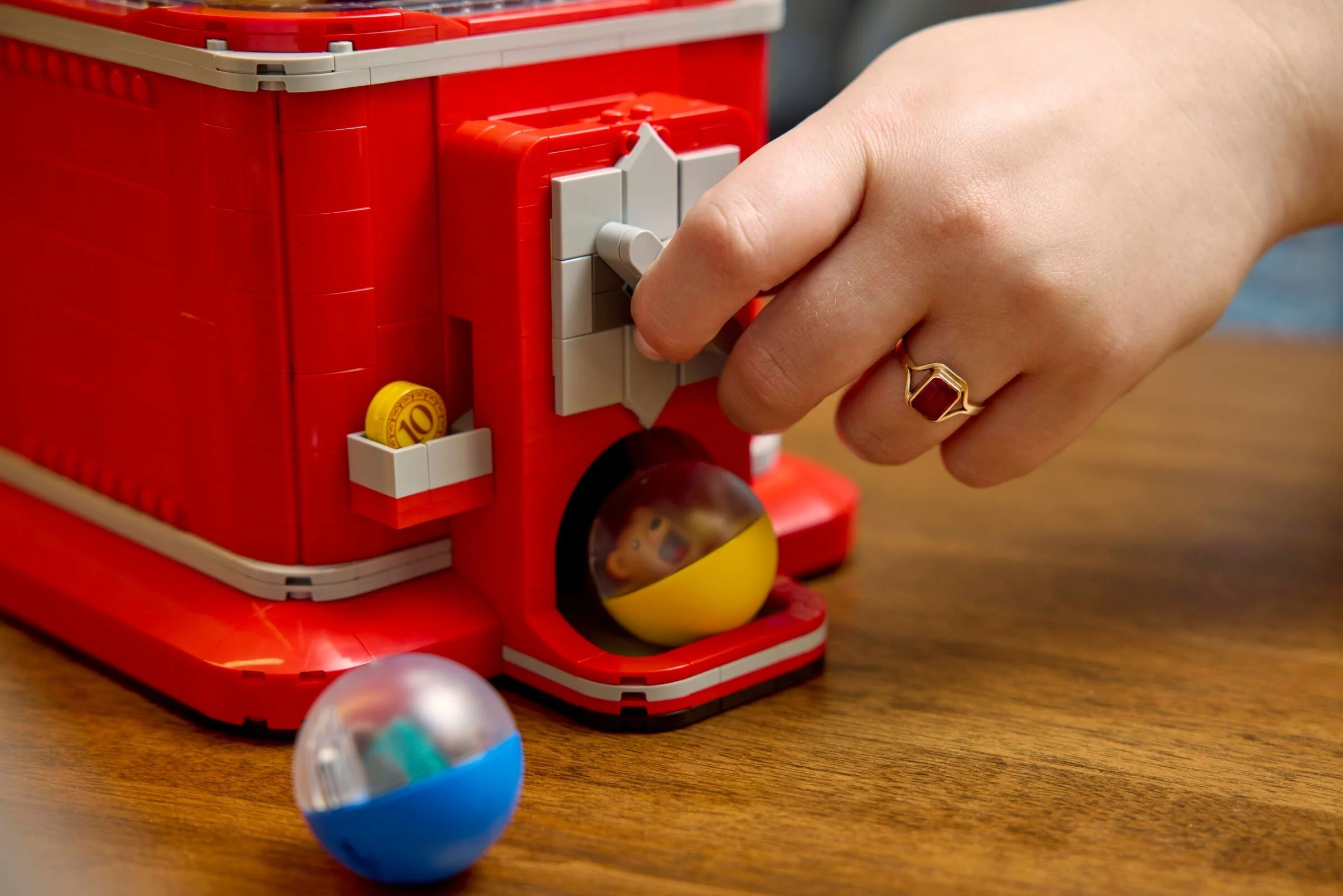 LEGO® 21358 Maszyna z minifigurkami - zdjęcie 8