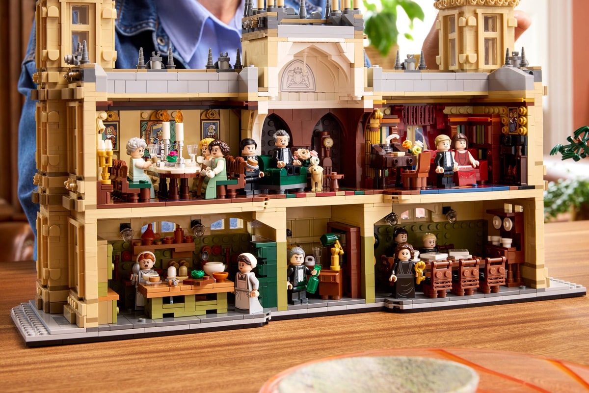 LEGO® 21373 Downton Abbey - zdjęcie 13
