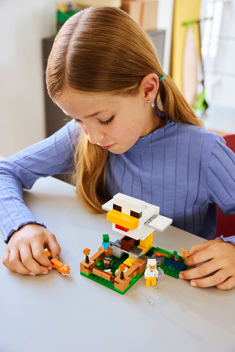 LEGO® 21585 Farma kurczaków - zdjęcie 10