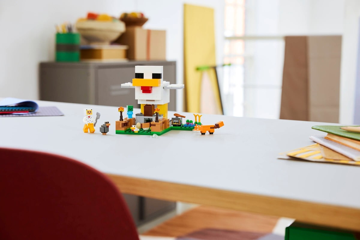 LEGO® 21585 Farma kurczaków - zdjęcie 14