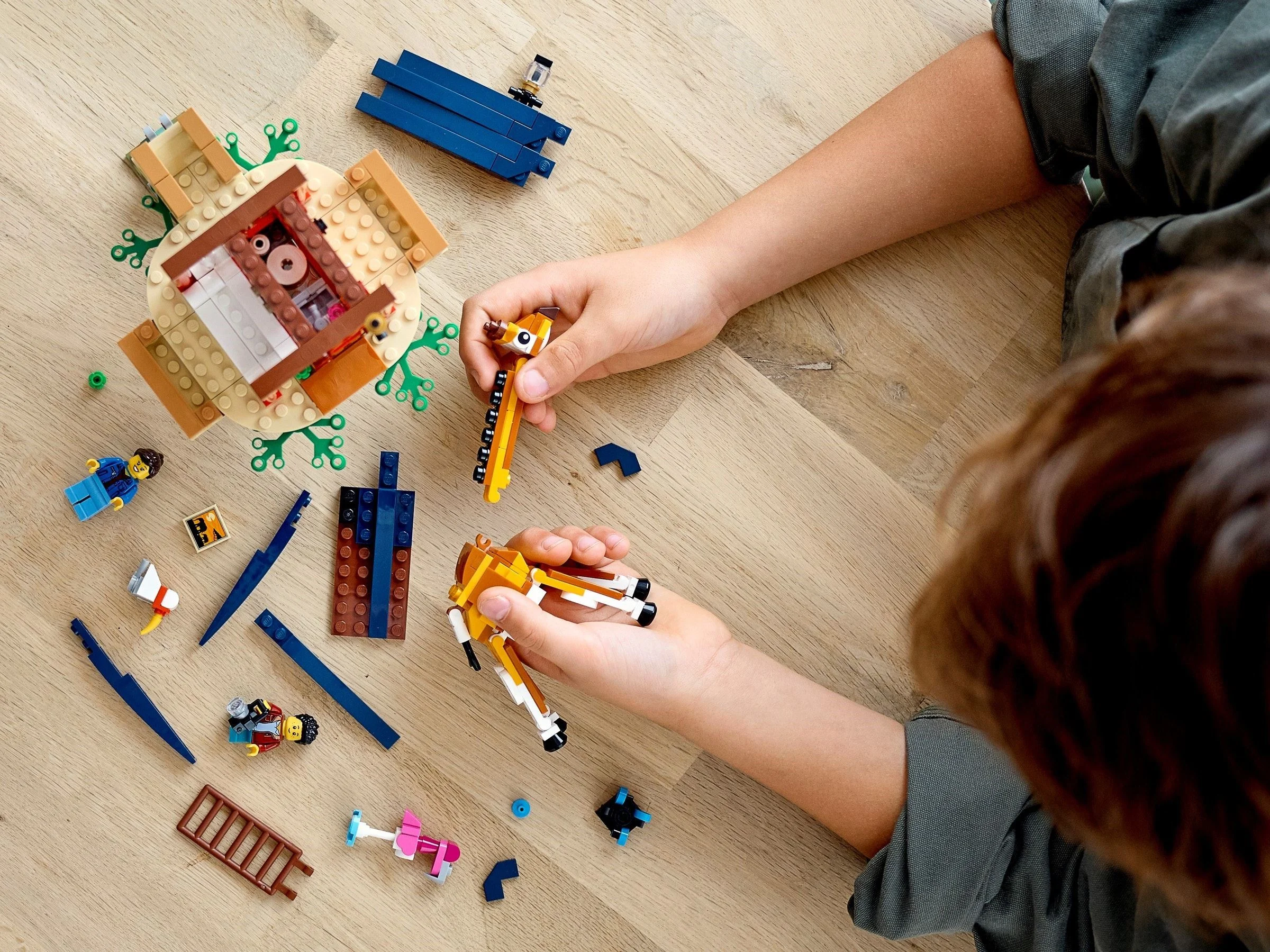 LEGO® 31116 Domek na drzewie na safari - zdjęcie 12
