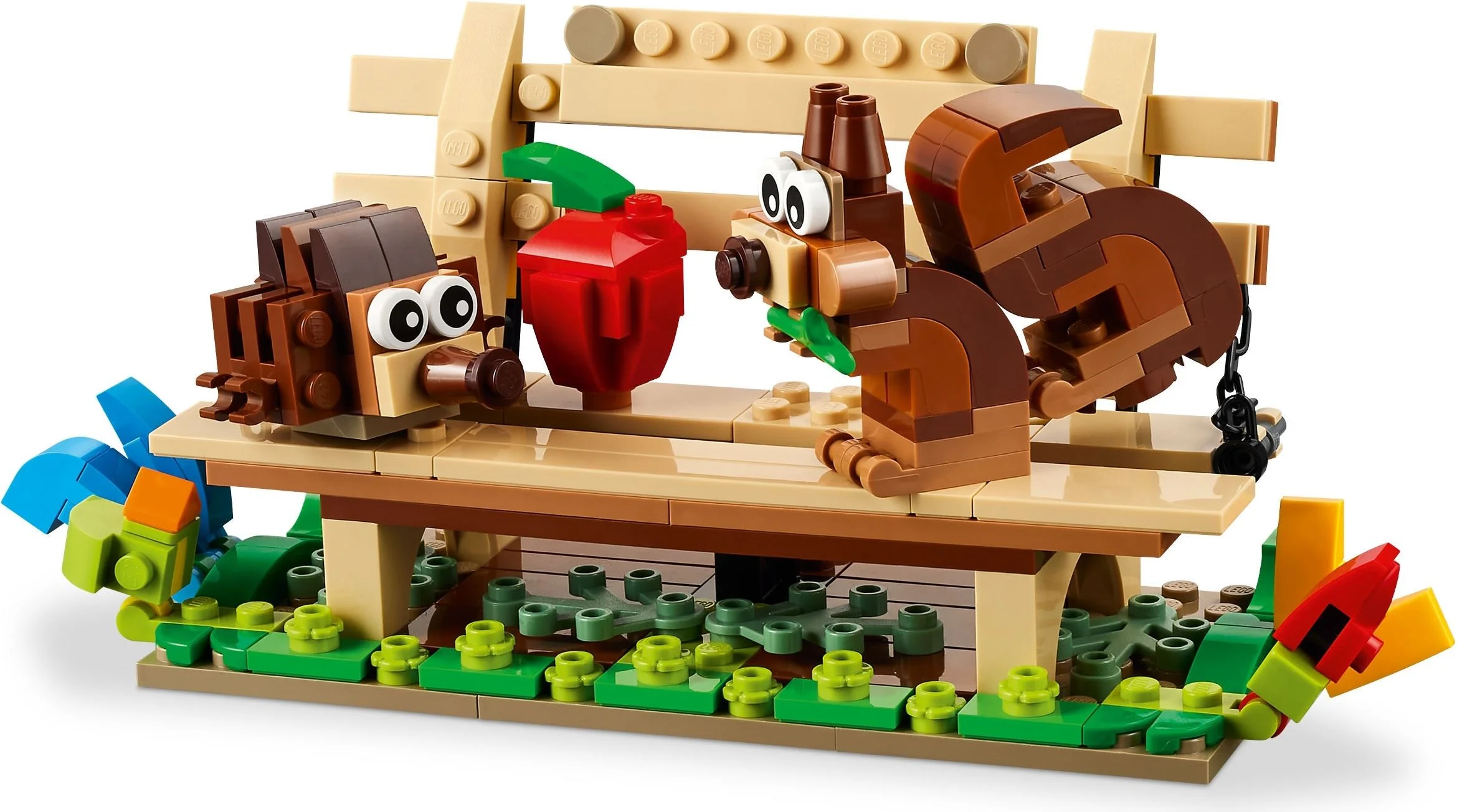 LEGO® 31143 Budka dla ptaków - zdjęcie 3