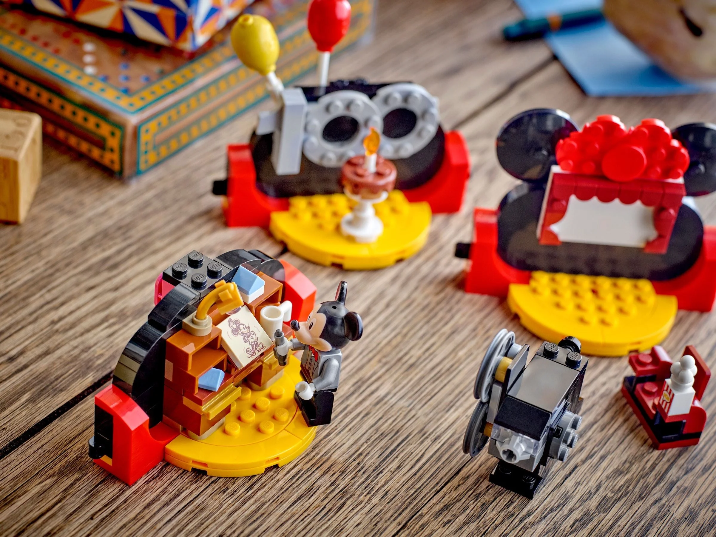 LEGO® 40600 Świętowanie stulecia Disneya - zdjęcie 7