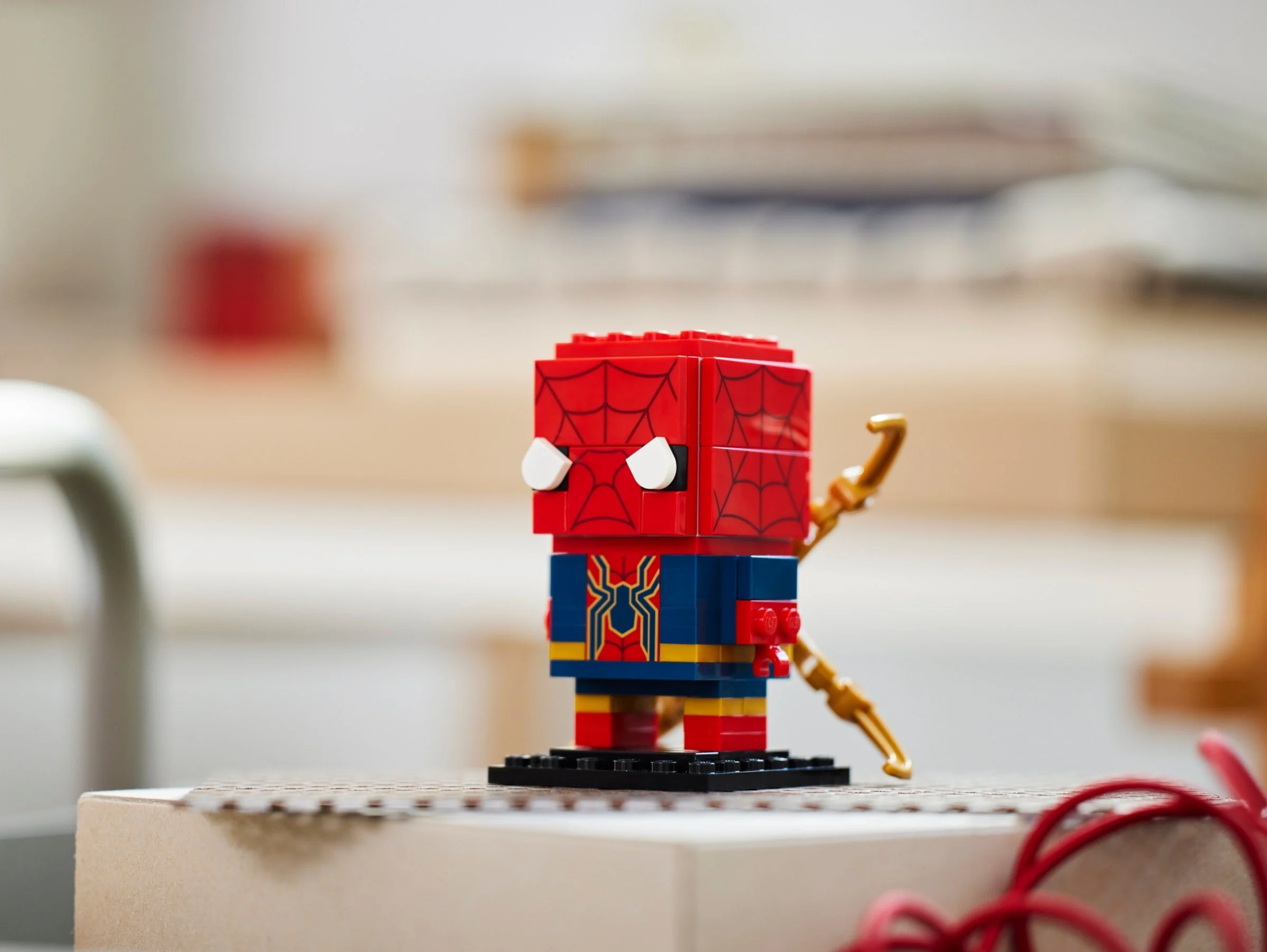LEGO® 40670 Iron Spider-man - zdjęcie 5