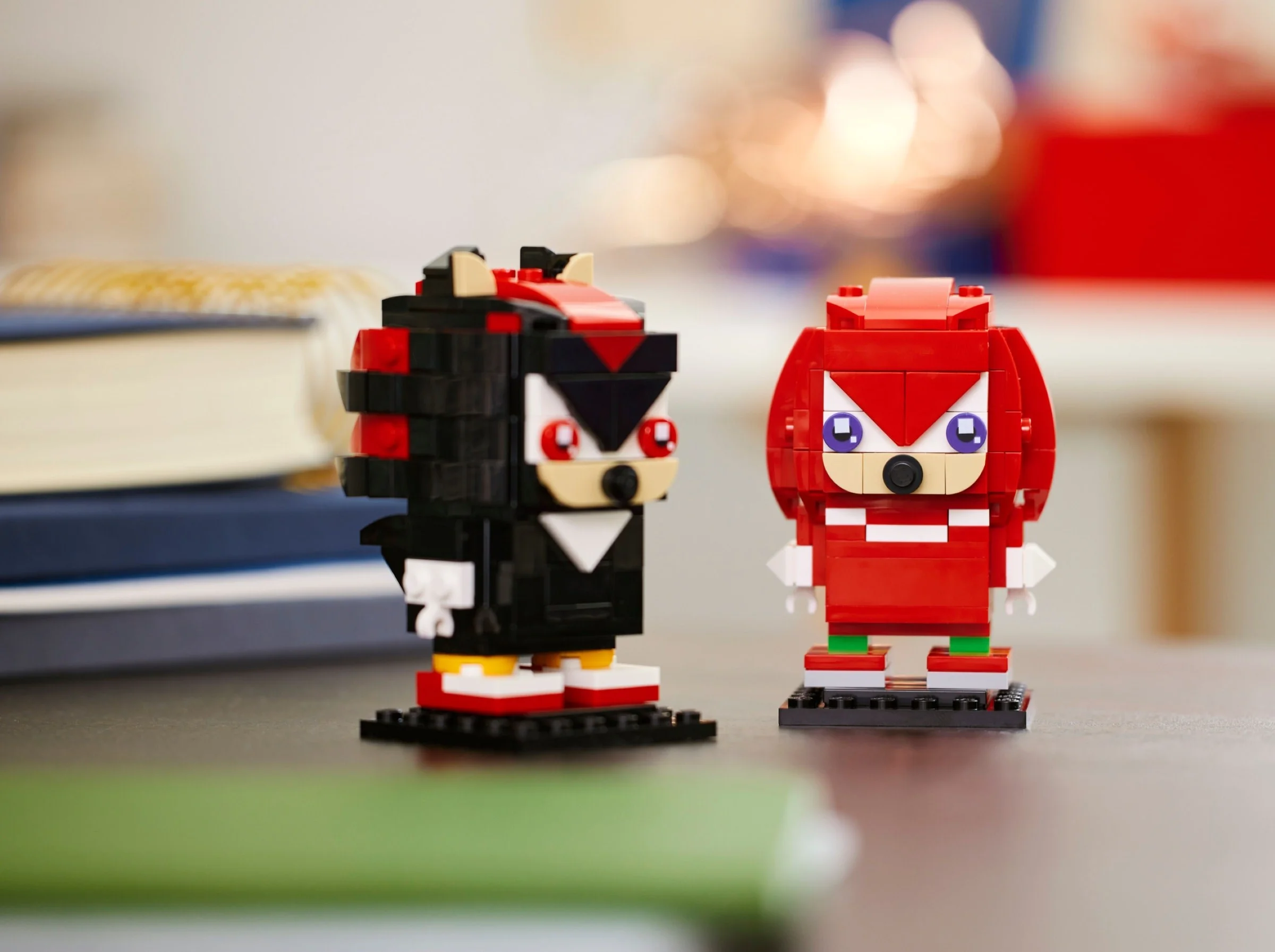 LEGO® 40672 Sonic The Hedgehog: Knuckles i Shadow - zdjęcie 4