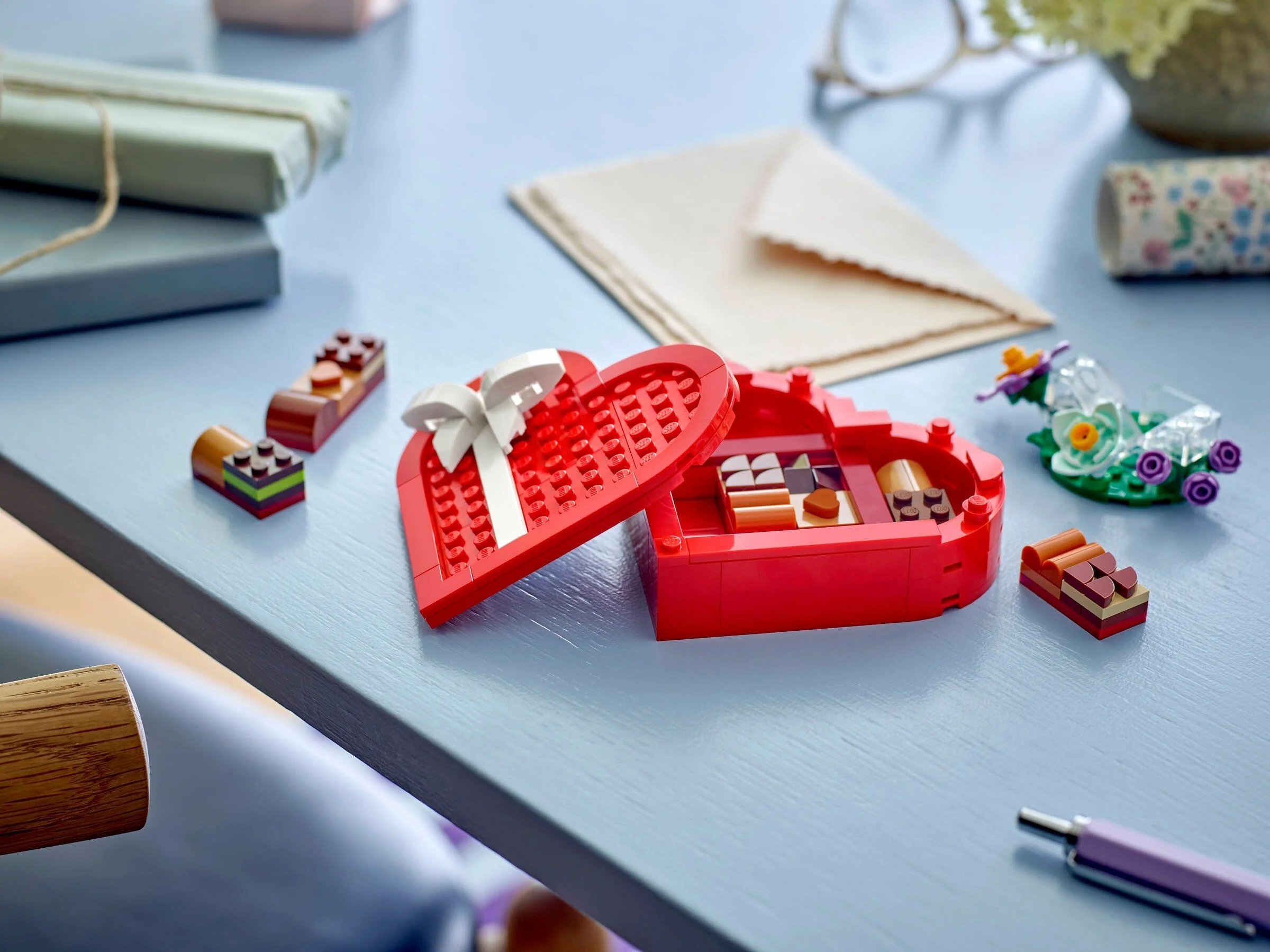 LEGO® 40759 Pudełko z cukierkami - zdjęcie 11