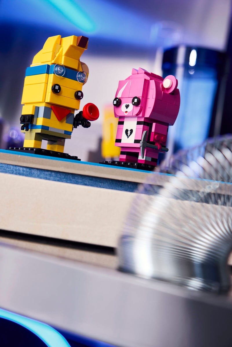 LEGO® 40760 Fortnite Przygodowy Skórek i Dowódczyni Przytulanek - zdjęcie 11