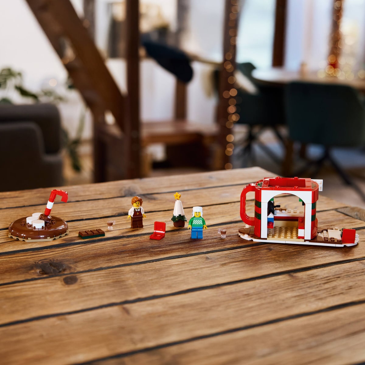LEGO® 40776 Stoisko z gorącą czekoladą - zdjęcie 11